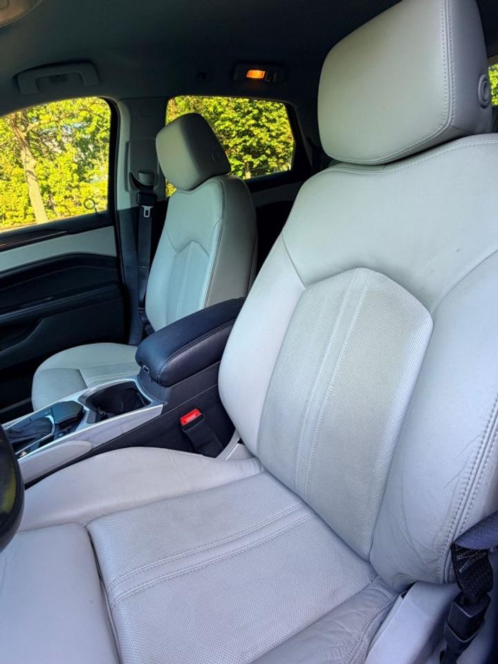 2013 Cadillac SRX Front-wheel Drive 4dr Leather Collection Photo