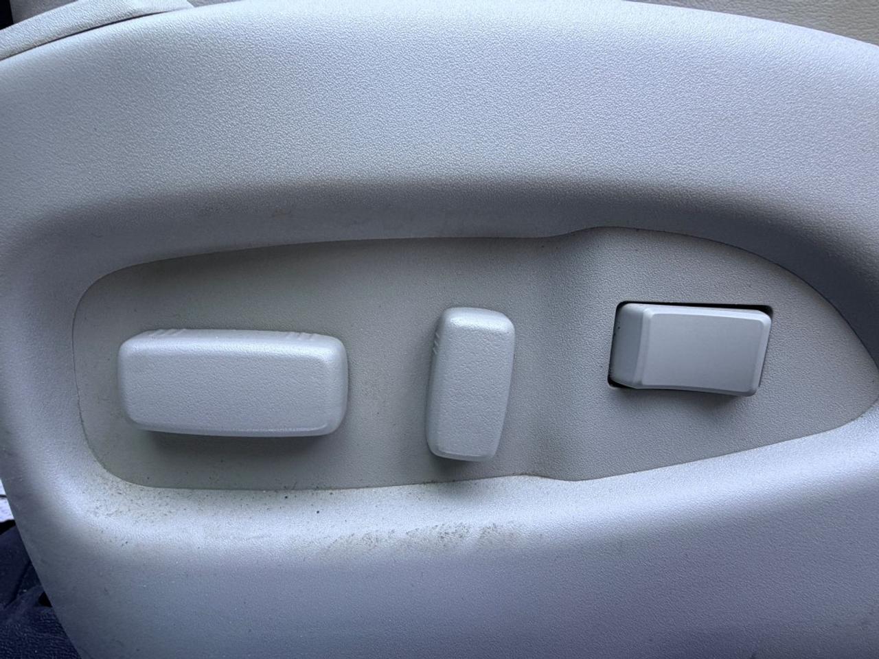 2013 Cadillac SRX Front-wheel Drive 4dr Leather Collection Photo