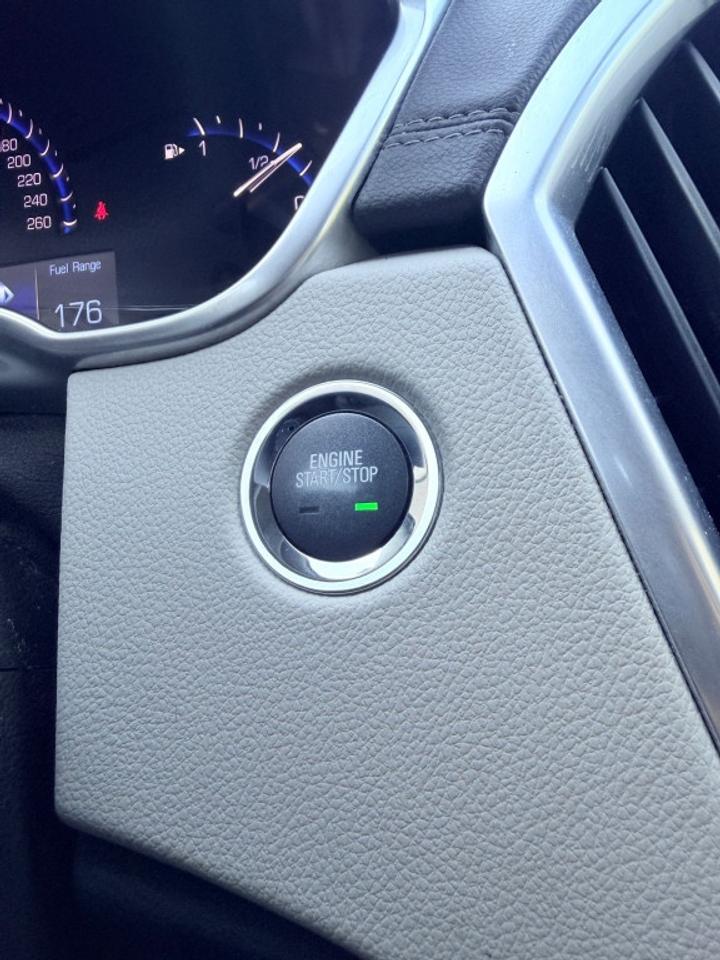 2013 Cadillac SRX Front-wheel Drive 4dr Leather Collection Photo