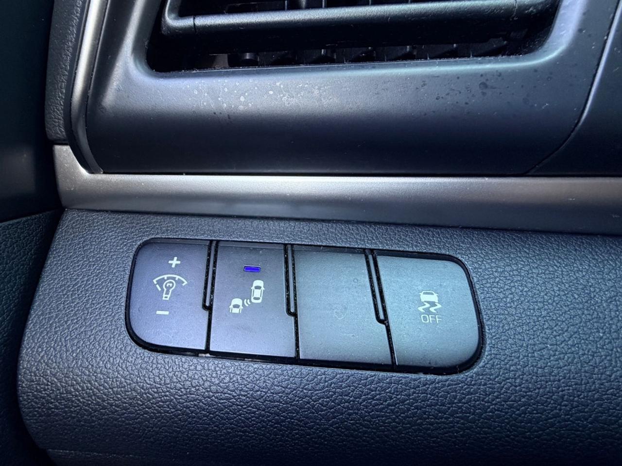 2019 Hyundai Elantra PREFERRED AUTOMATIC Photo