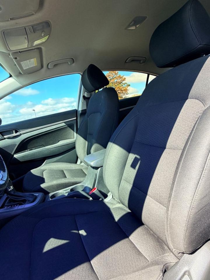 2019 Hyundai Elantra PREFERRED AUTOMATIC Photo