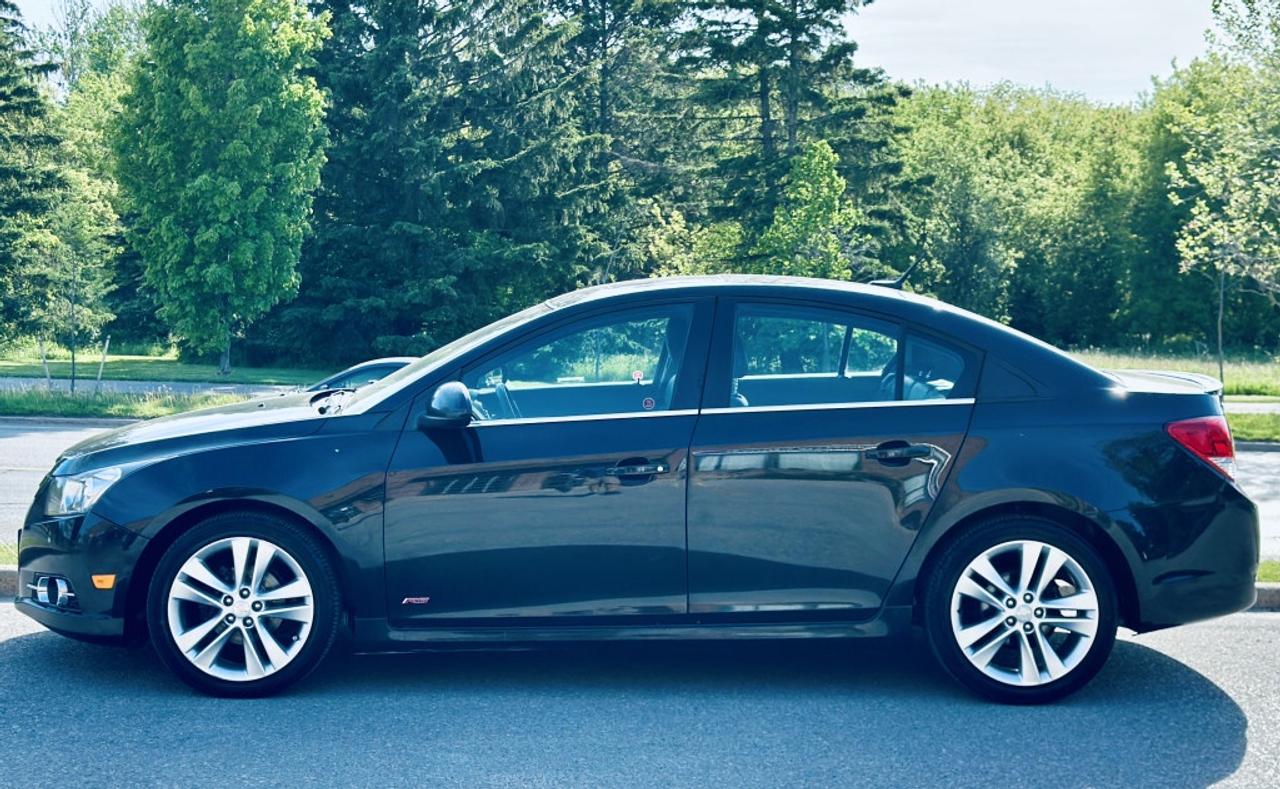 2014 Chevrolet Cruze 2LT Sedan FWD Photo