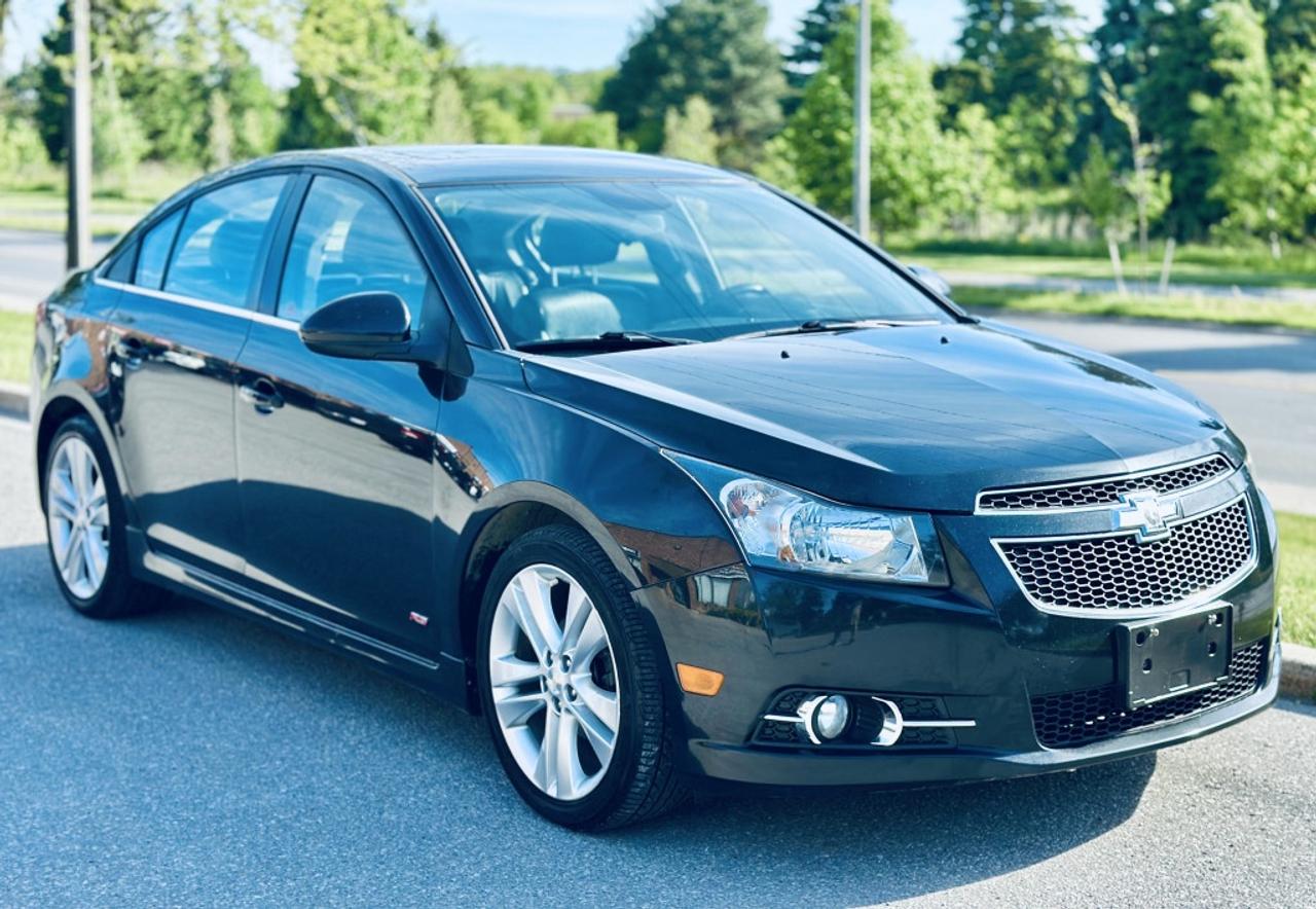 2014 Chevrolet Cruze 2LT Sedan FWD Photo