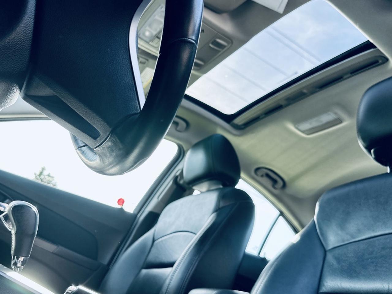 2014 Chevrolet Cruze 2LT Sedan FWD Photo