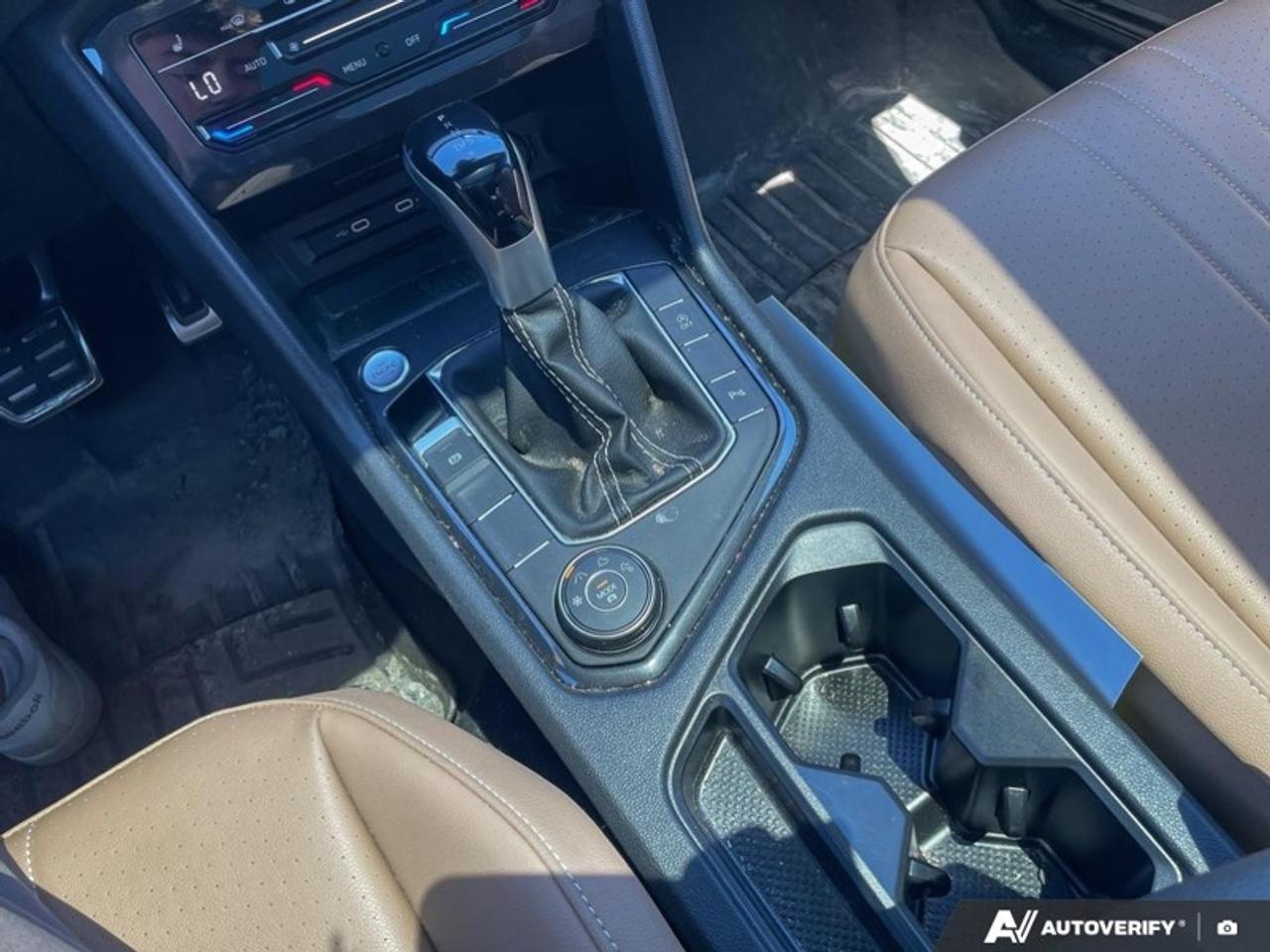 2024 Volkswagen Tiguan Comfortline R-Line Black Edition  COMFORTLINE, RLINE 4MOTION Photo