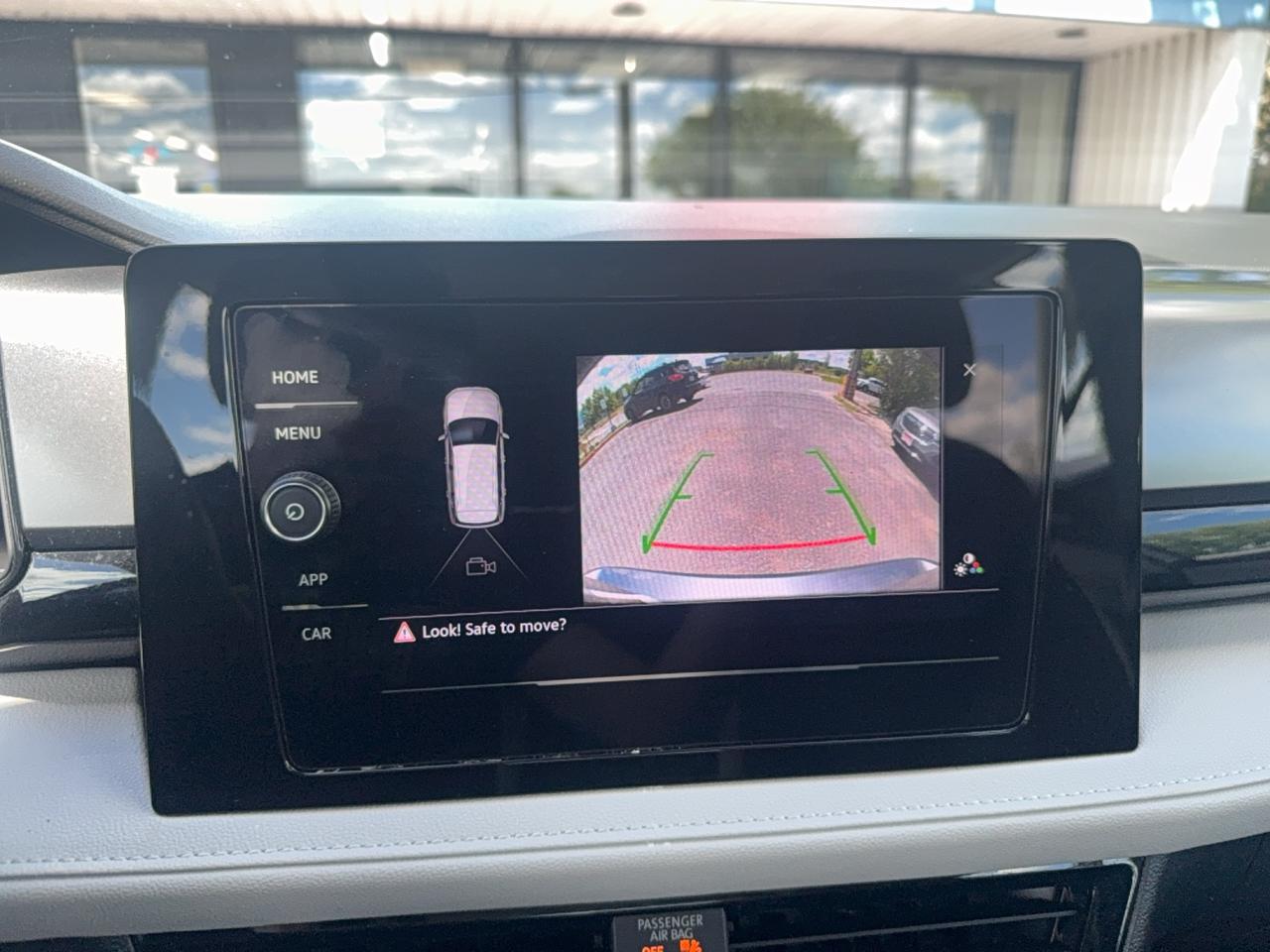 2025 Volkswagen Taos Trendline Photo
