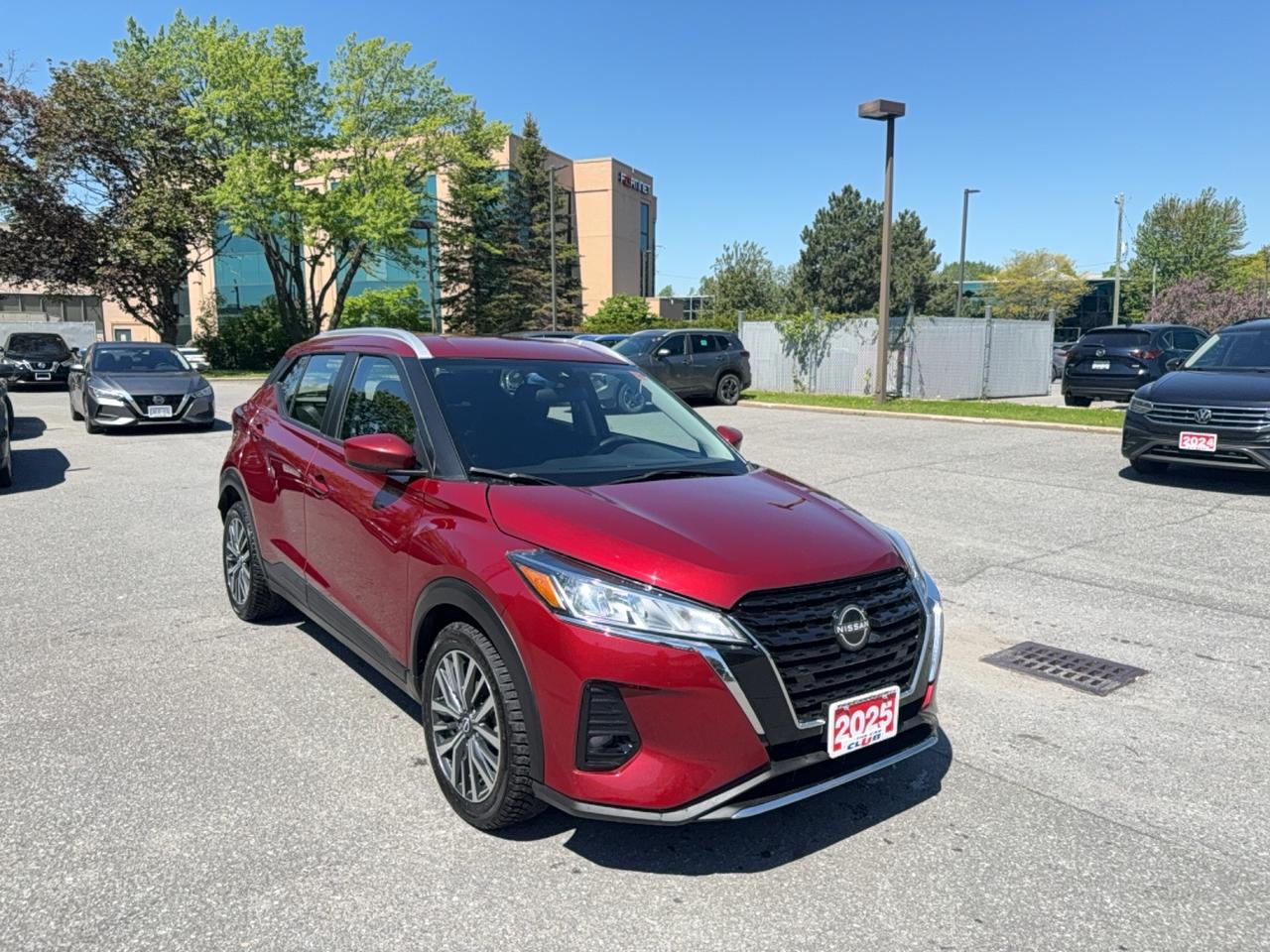 2025 Nissan Kicks Play SV Photo