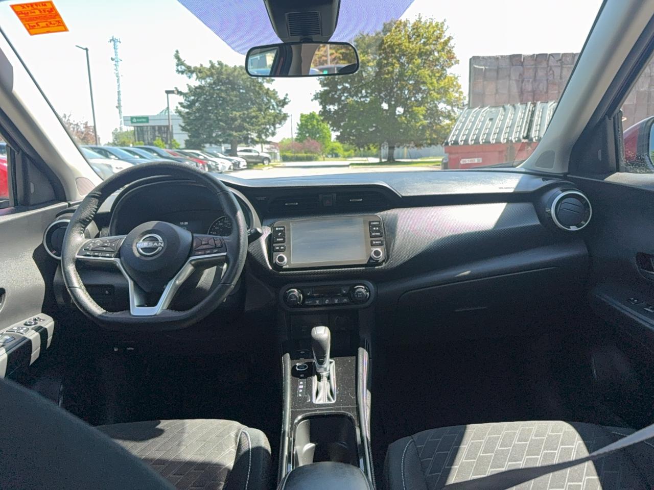 2025 Nissan Kicks Play SV Photo