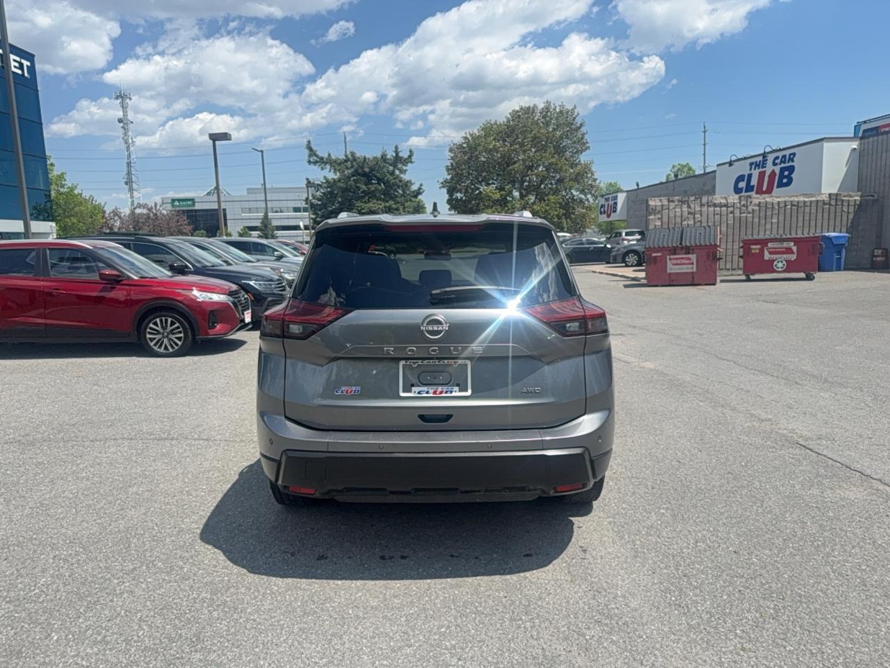 2025 Nissan Rogue SV MOONROOF