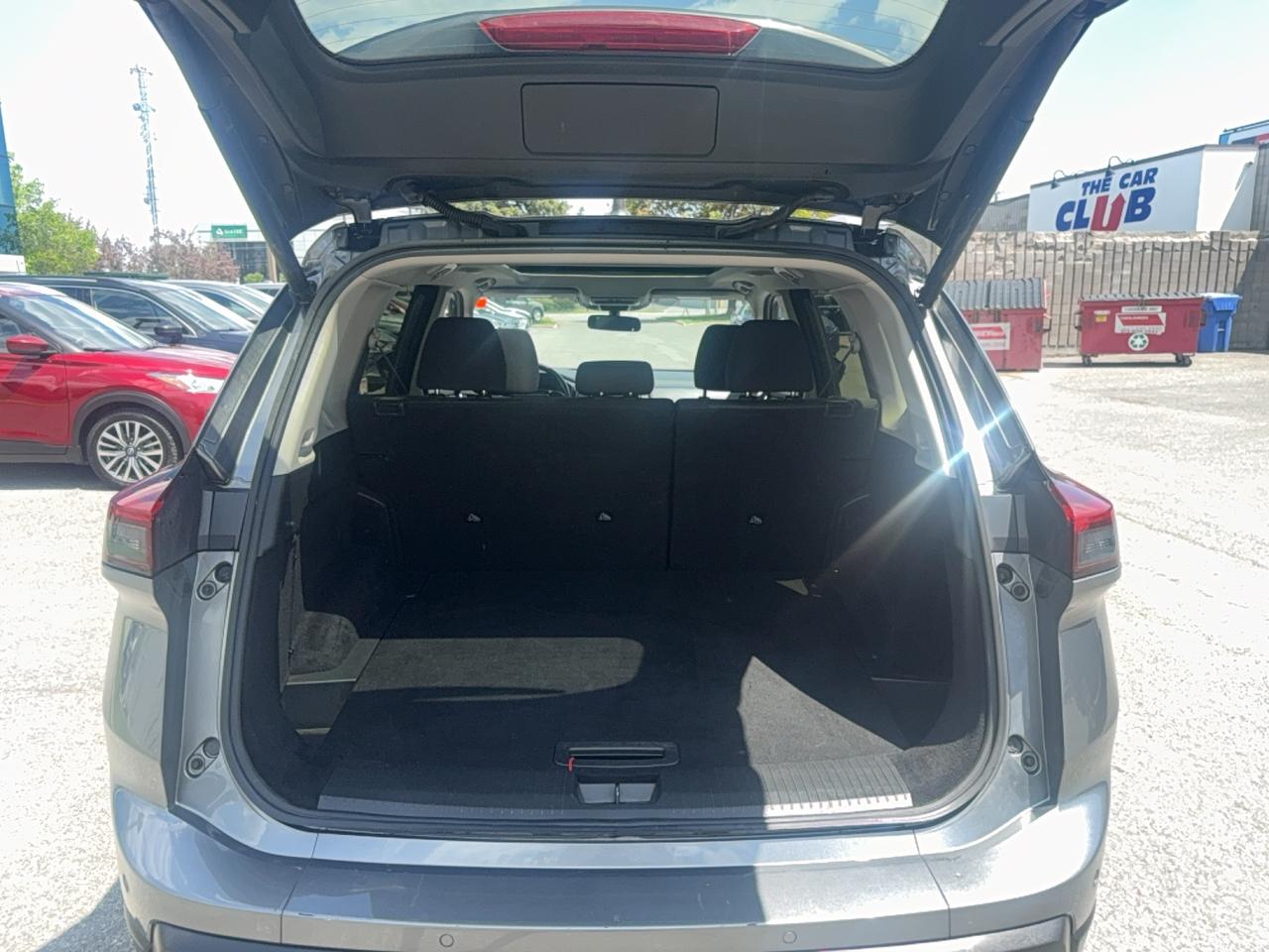 2025 Nissan Rogue SV MOONROOF