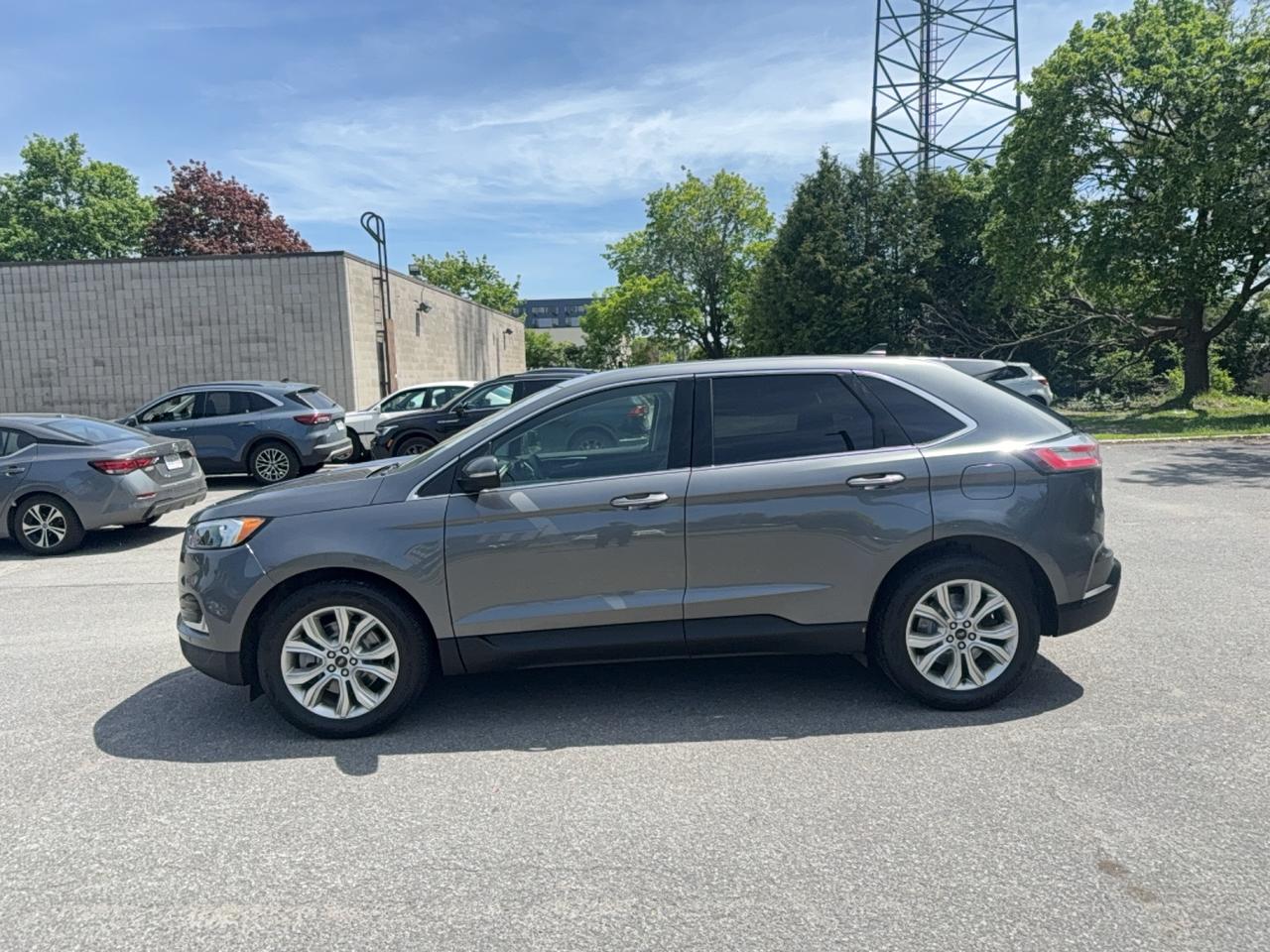 2024 Ford Edge Titanium