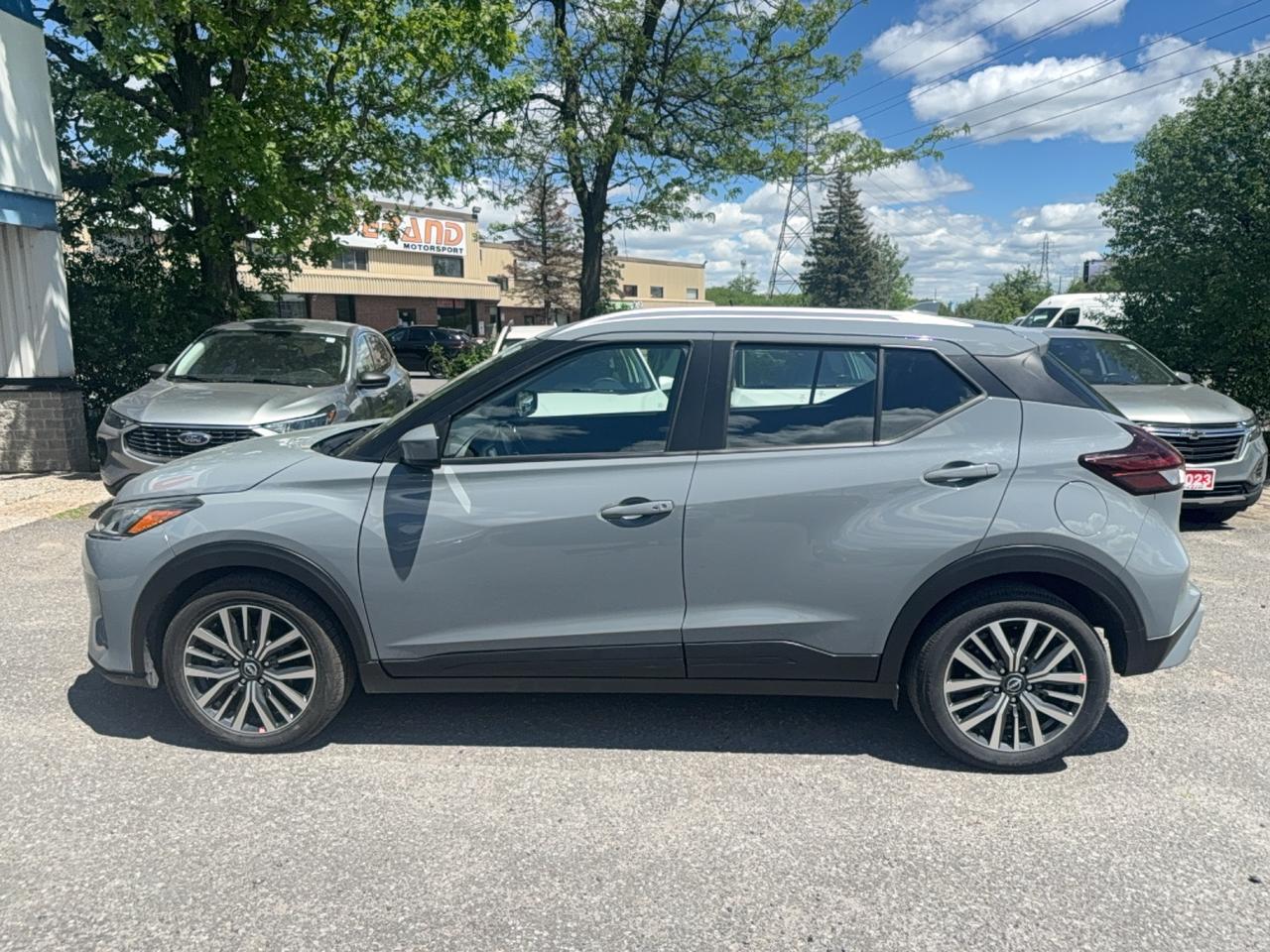2025 Nissan Kicks Play SV