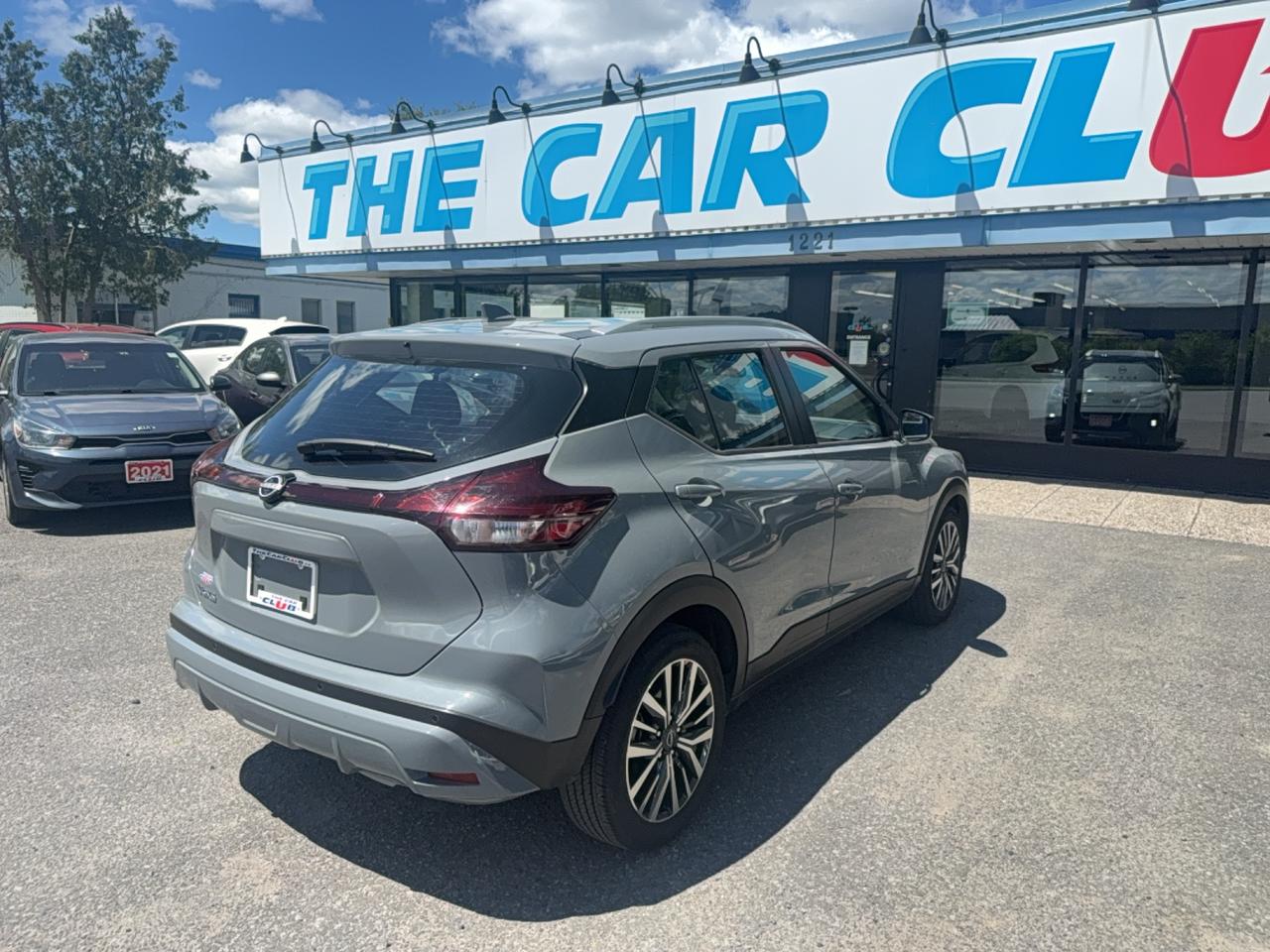 2025 Nissan Kicks Play SV