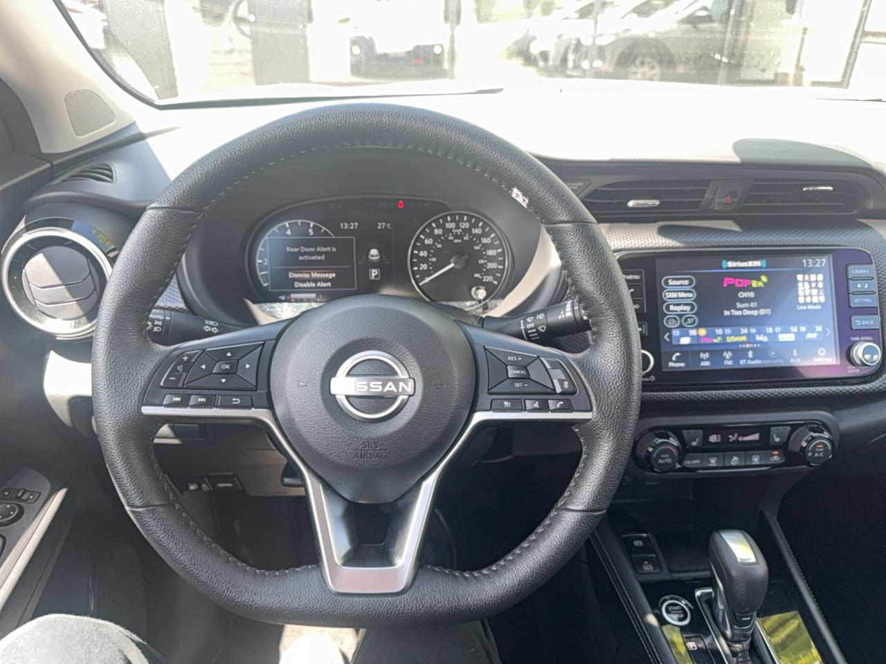 2025 Nissan Kicks Play SV