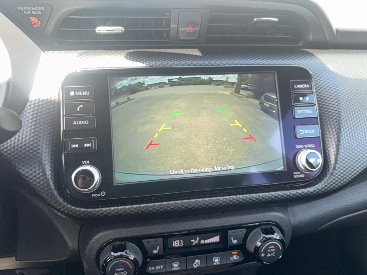 2025 Nissan Kicks Play SV Photo