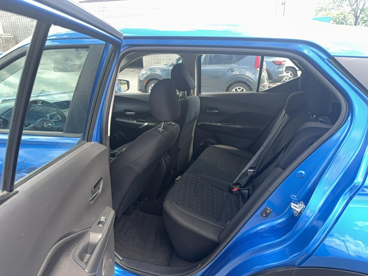 2025 Nissan Kicks Play SV Photo