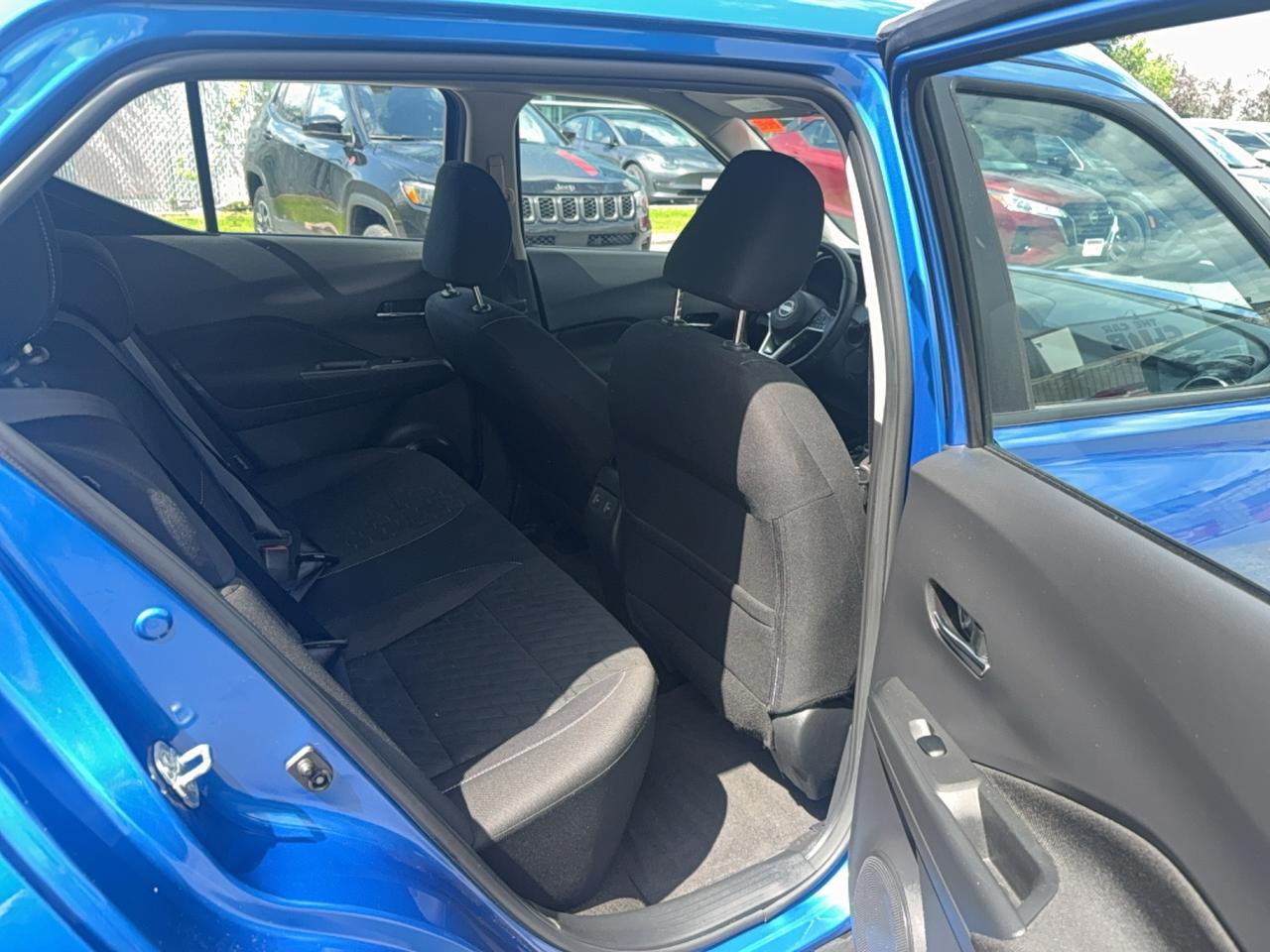 2025 Nissan Kicks Play SV Photo