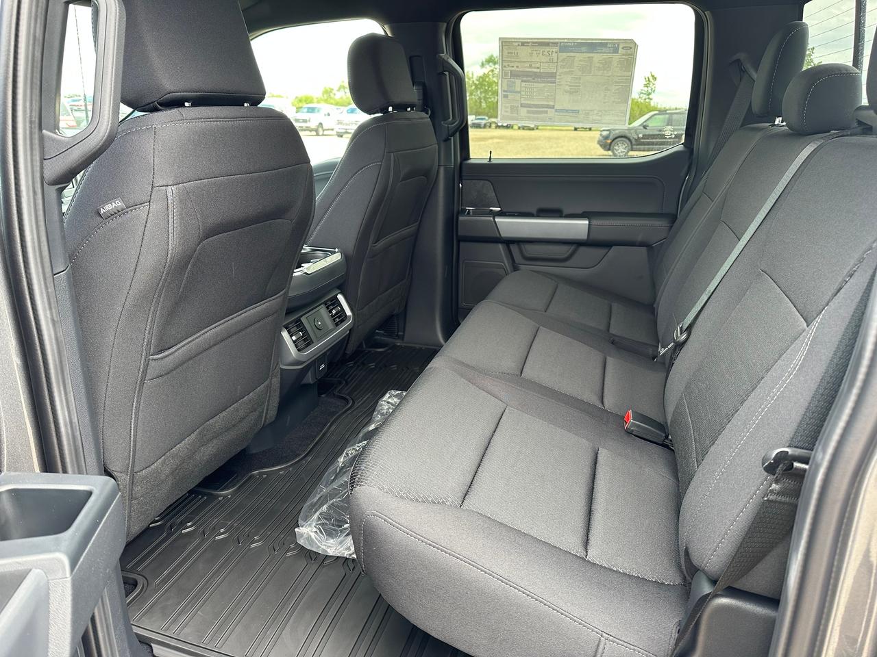 2026 Ford F-150 XLT 4WD SuperCrew 5.5' Box 302A Photo5