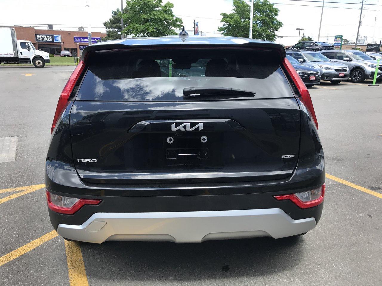 2025 Kia NIRO PLUG-IN Hybrid LX PHEV Pkg.   2.1L/100KM (Gas & Electric) Photo