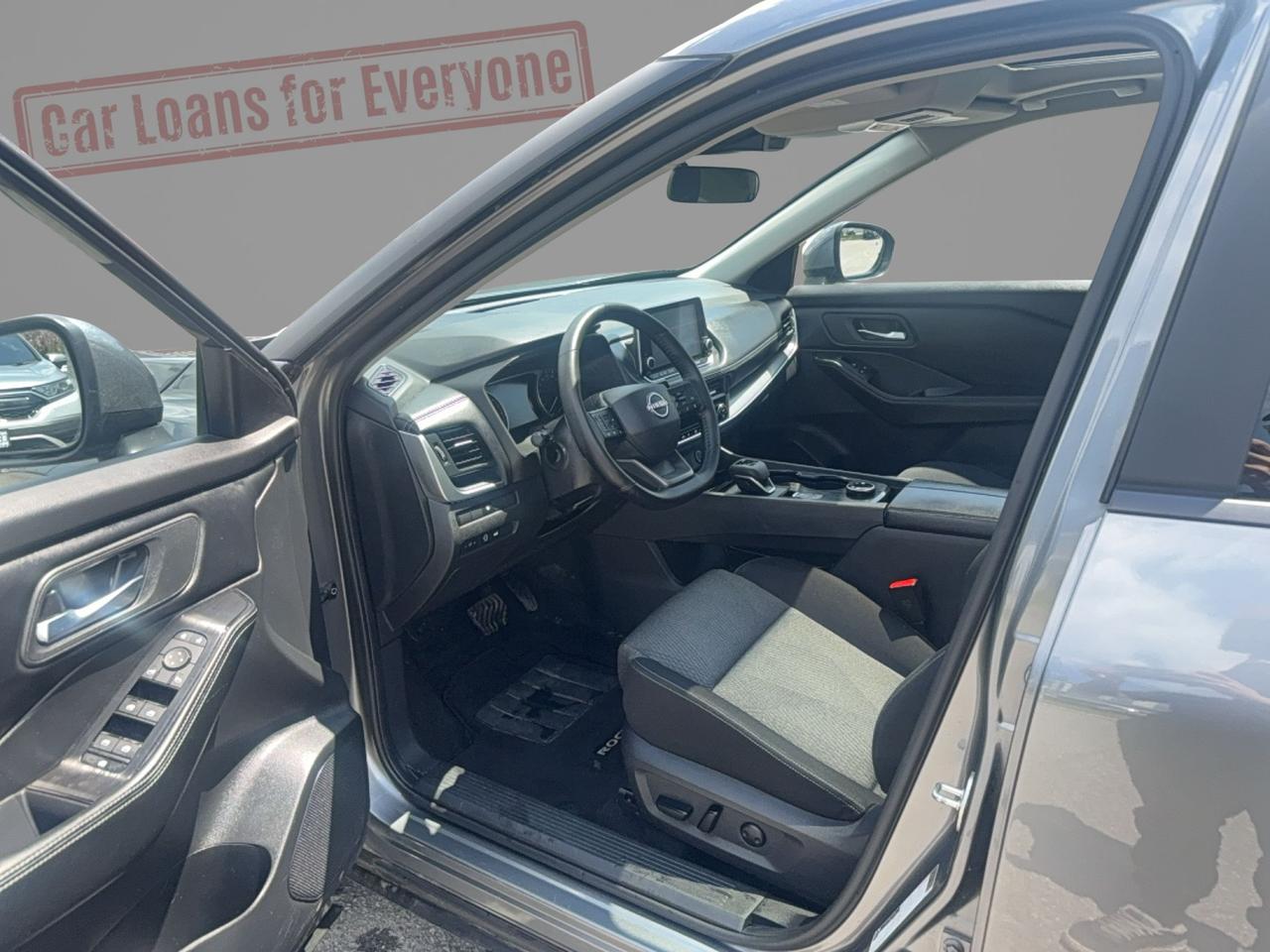 2025 Nissan Rogue SV MOONROOF Photo
