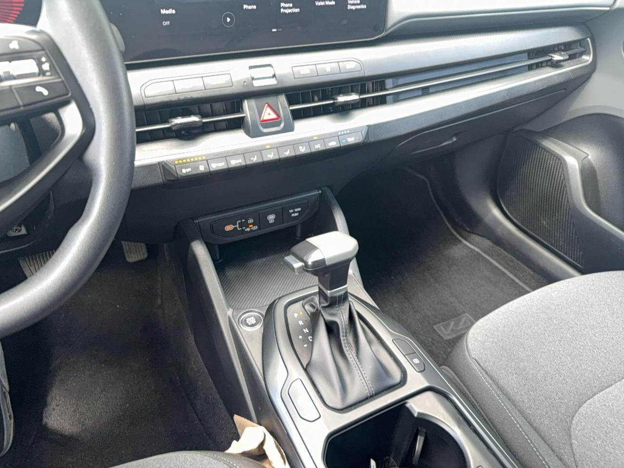 2025 Kia K4 LX