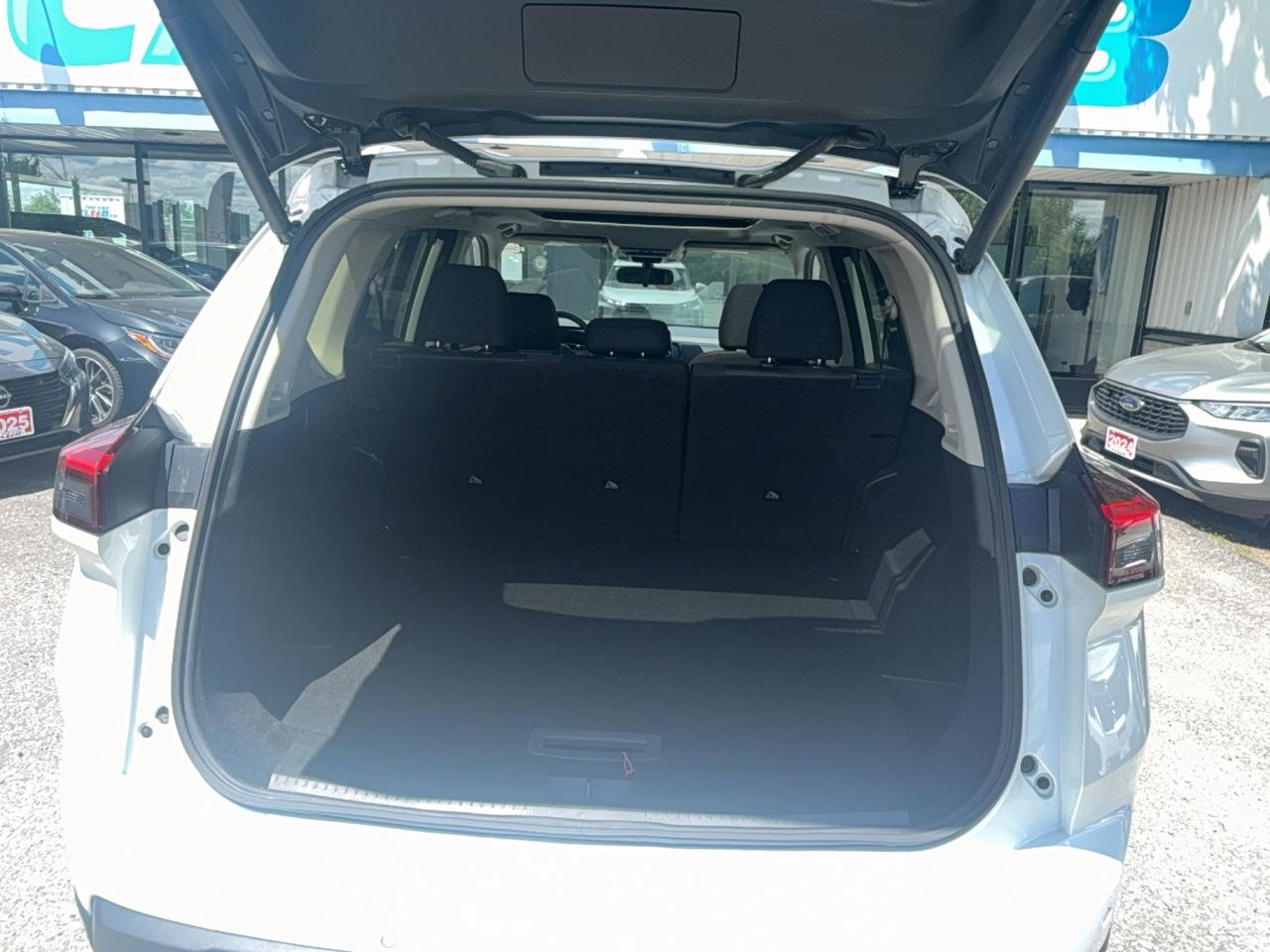 2025 Nissan Rogue SV MOONROOF