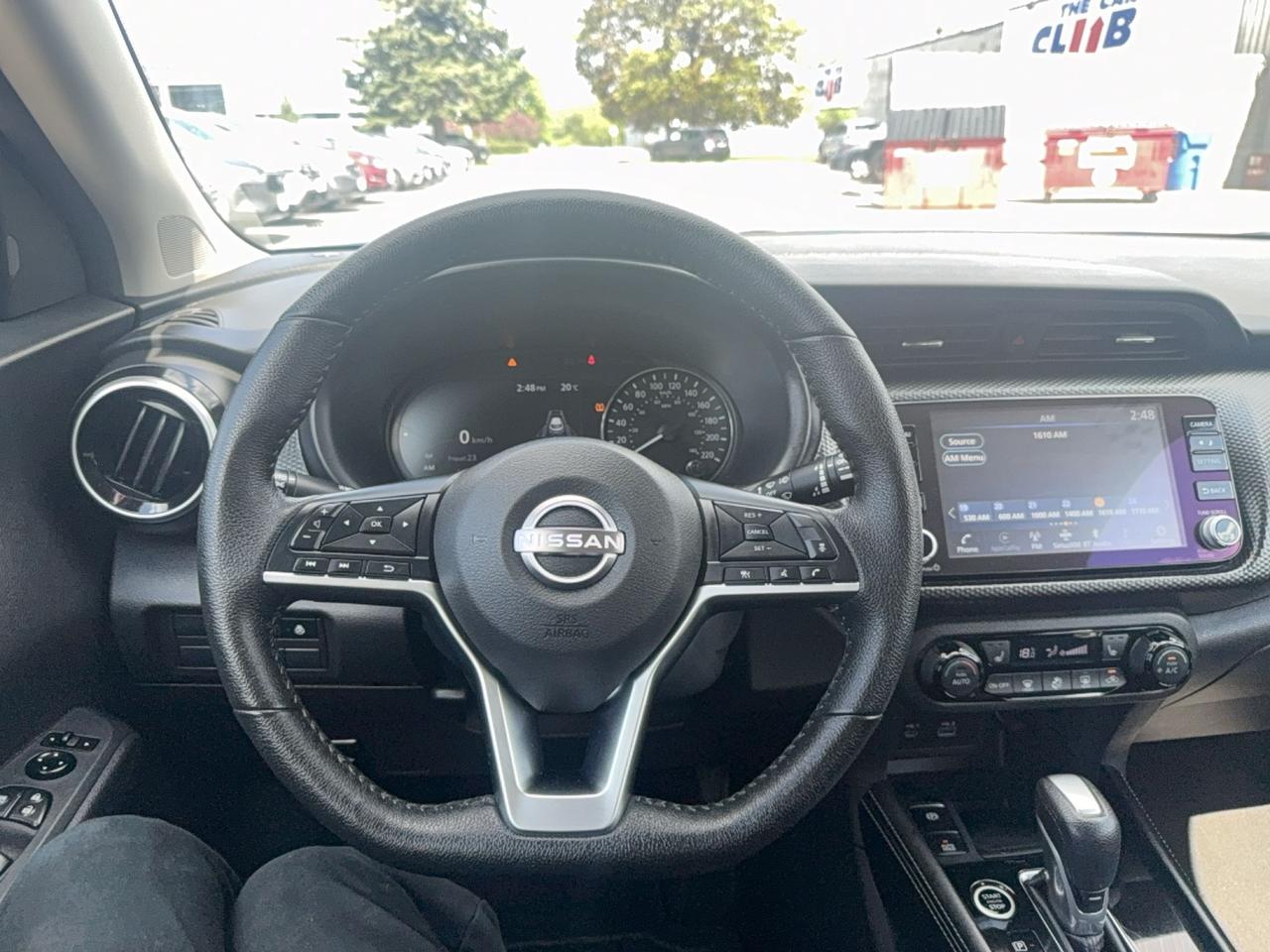 2025 Nissan Kicks Play SV