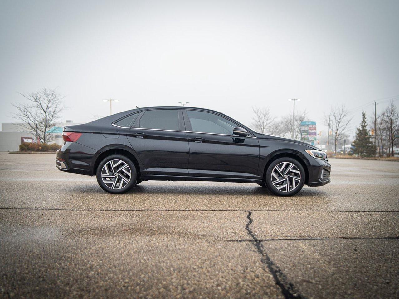 2024 Volkswagen Jetta HIGHLINE Photo