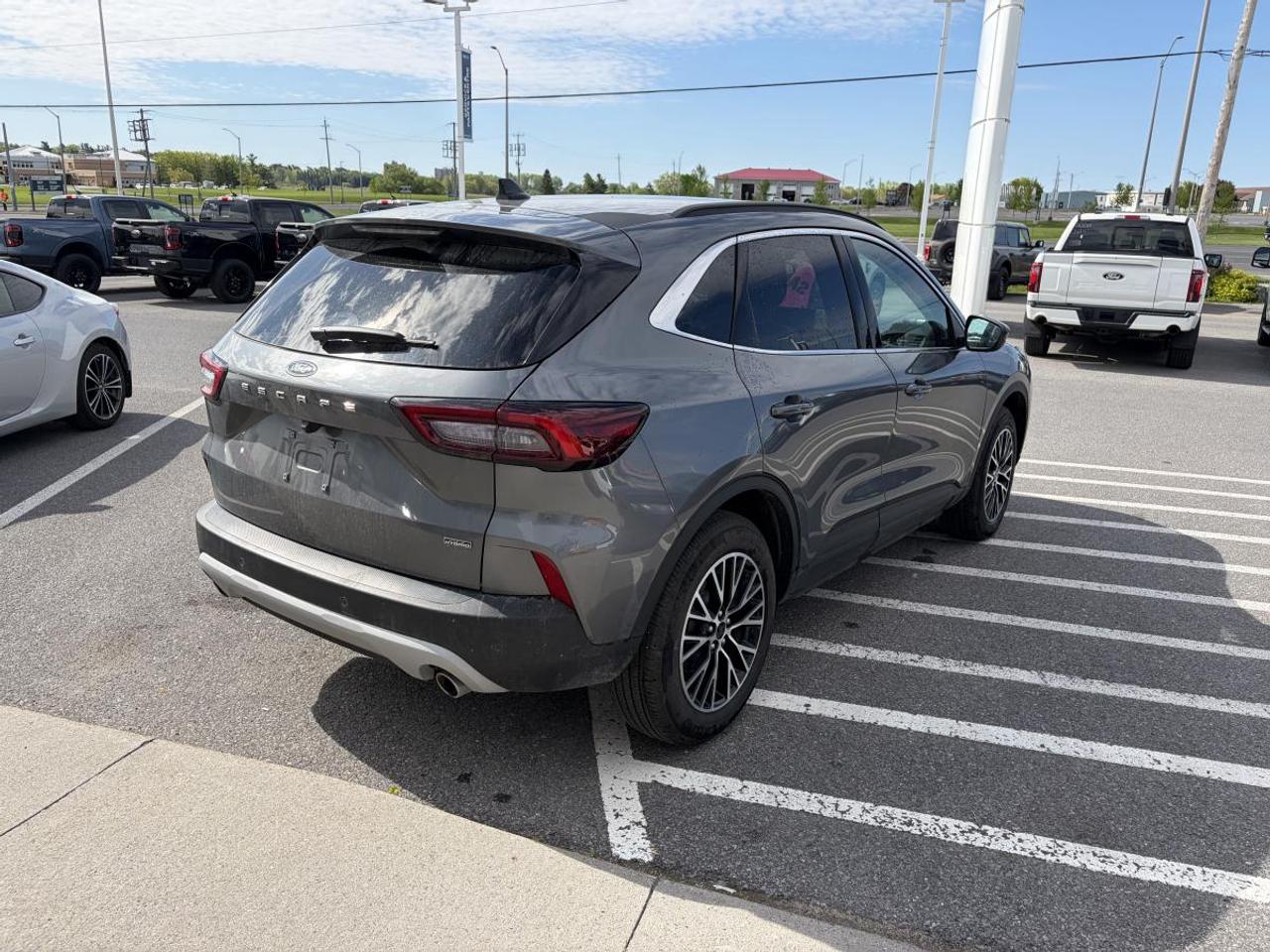 2025 Ford Escape Hybrid PHEV Photo4