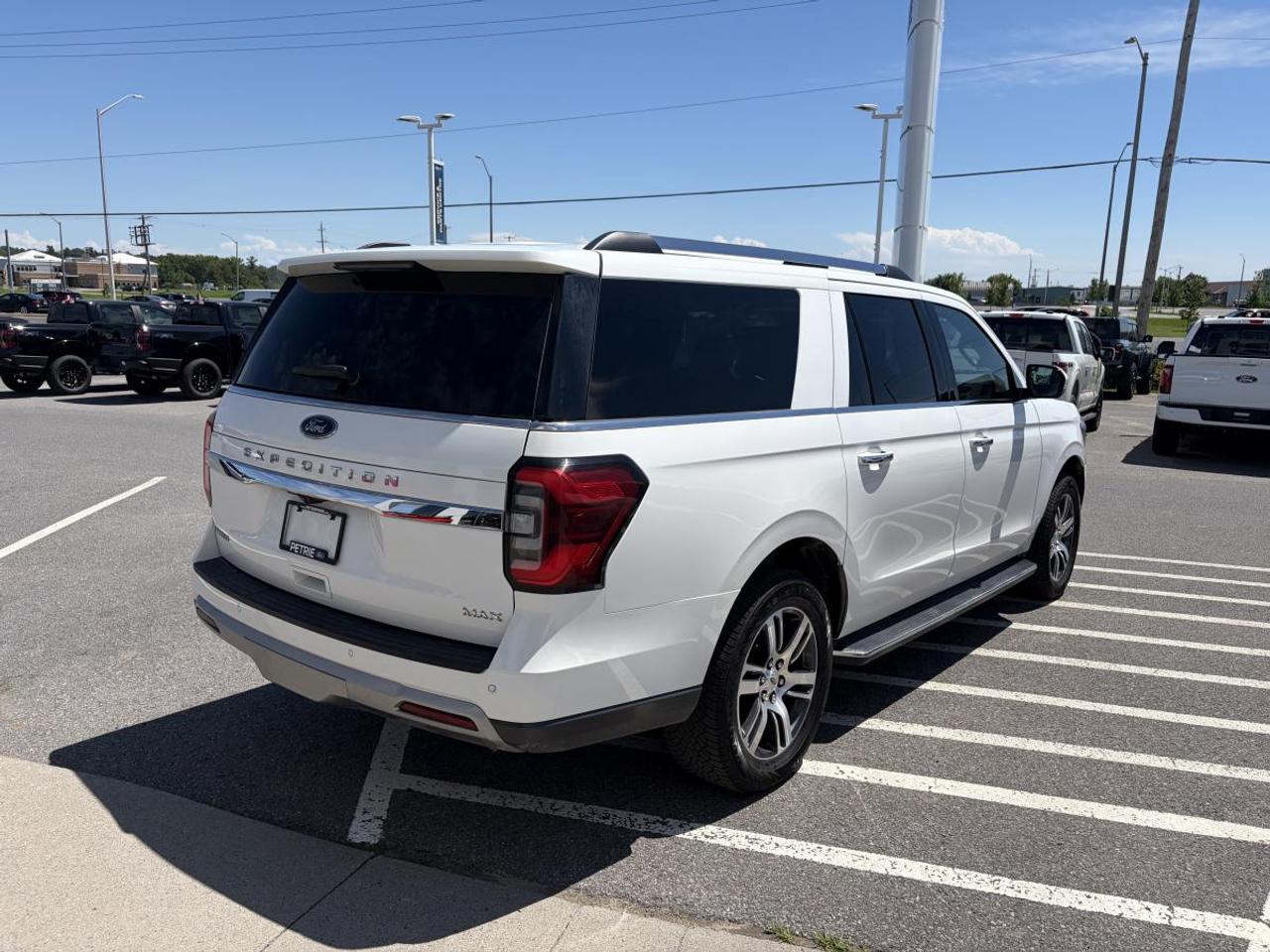 2023 Ford Expedition Limited MAX Photo