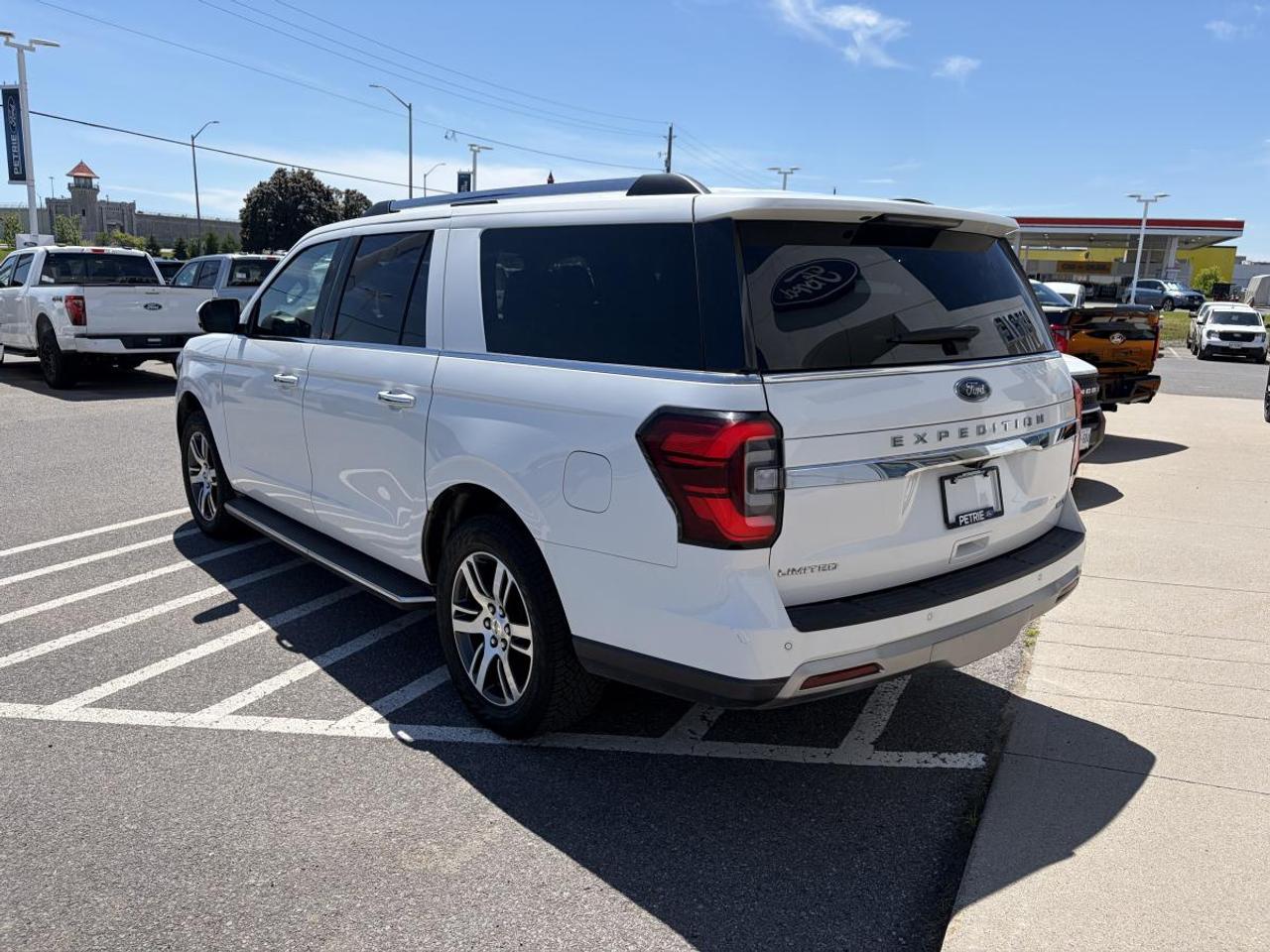 2023 Ford Expedition Limited MAX Photo