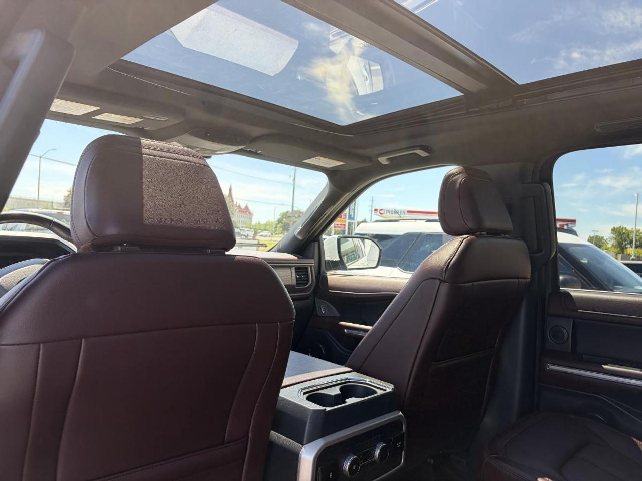 2023 Ford Expedition Limited MAX Photo