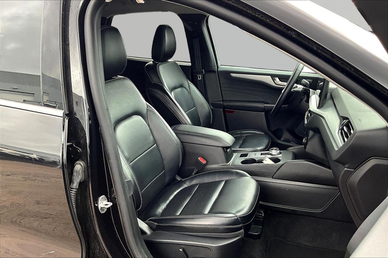 2024 Ford Escape LEATHER | AWD | HEATED SEATS | NORTH BAY Photo