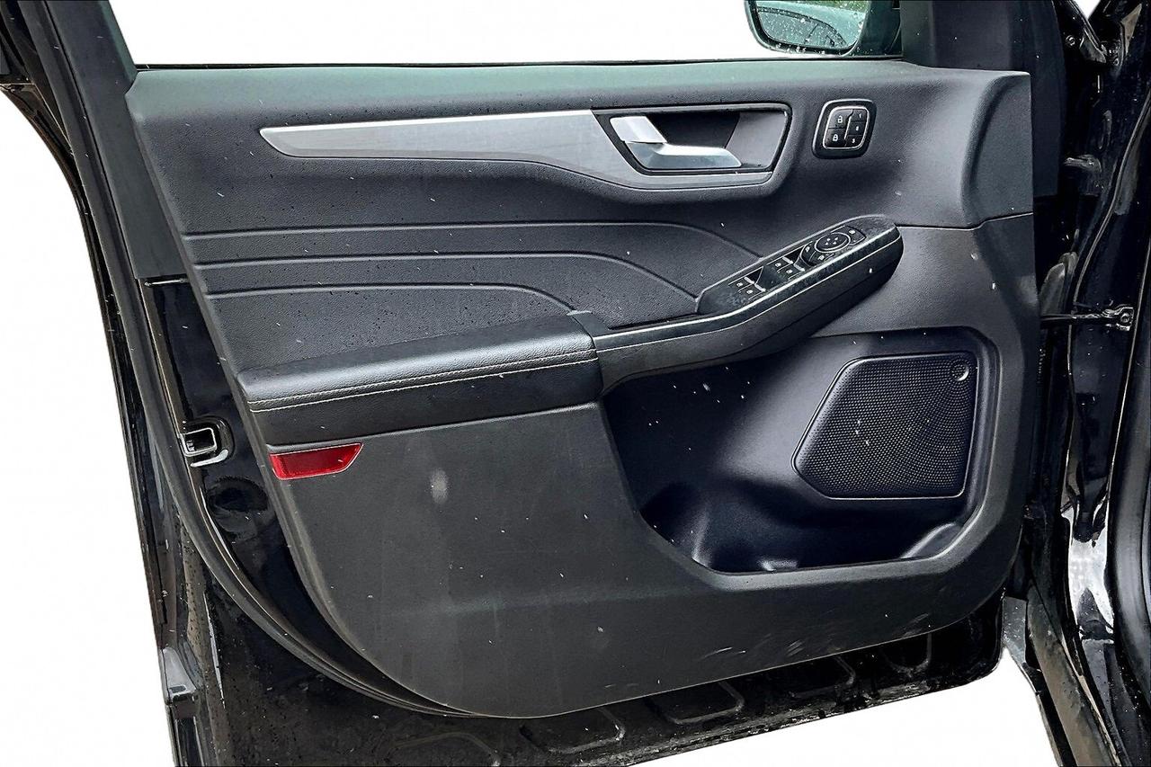 2024 Ford Escape LEATHER | AWD | HEATED SEATS | NORTH BAY Photo