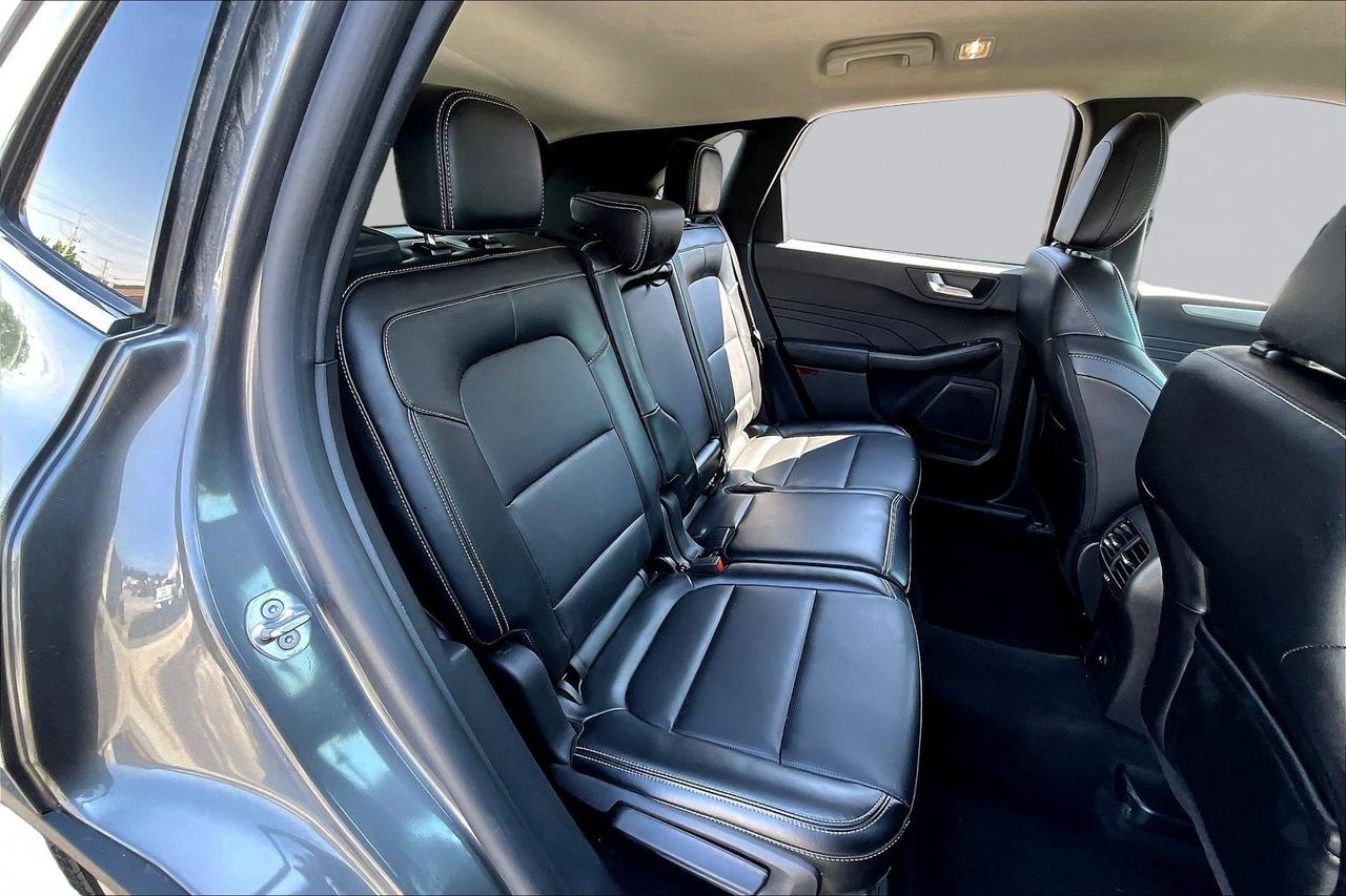 2024 Ford Escape LEATHER | LOADED | AWD | APPLE | ANDROID | Photo