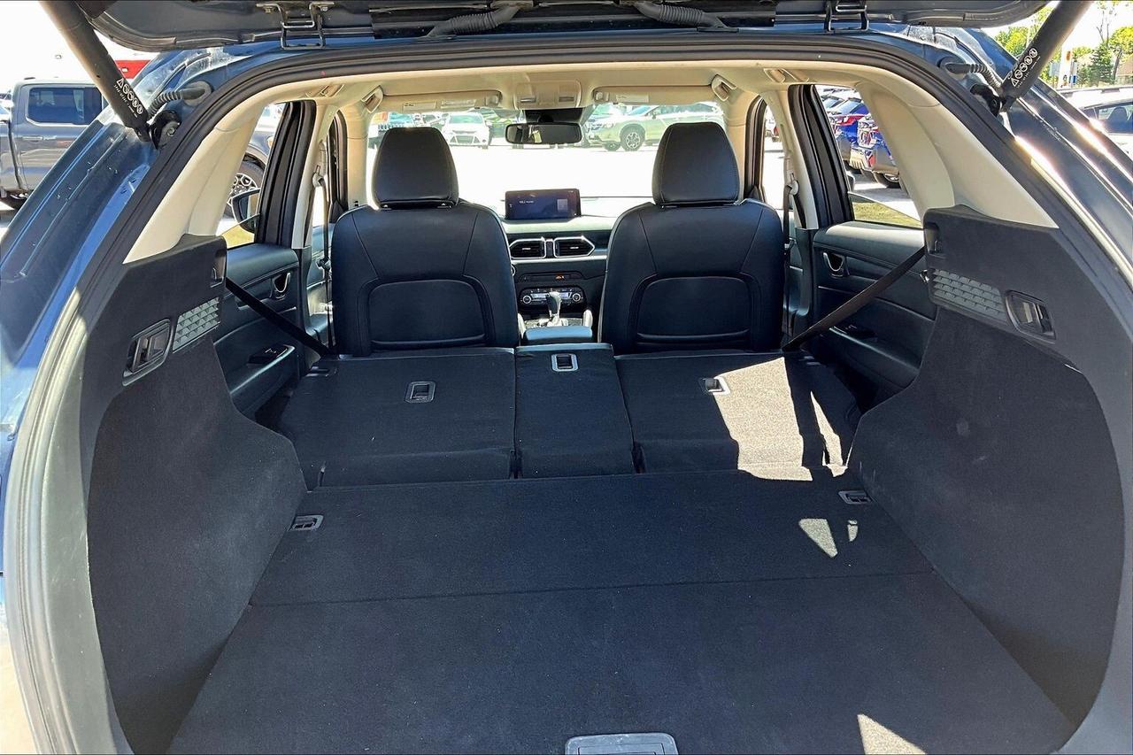 2025 Mazda CX-5  Photo