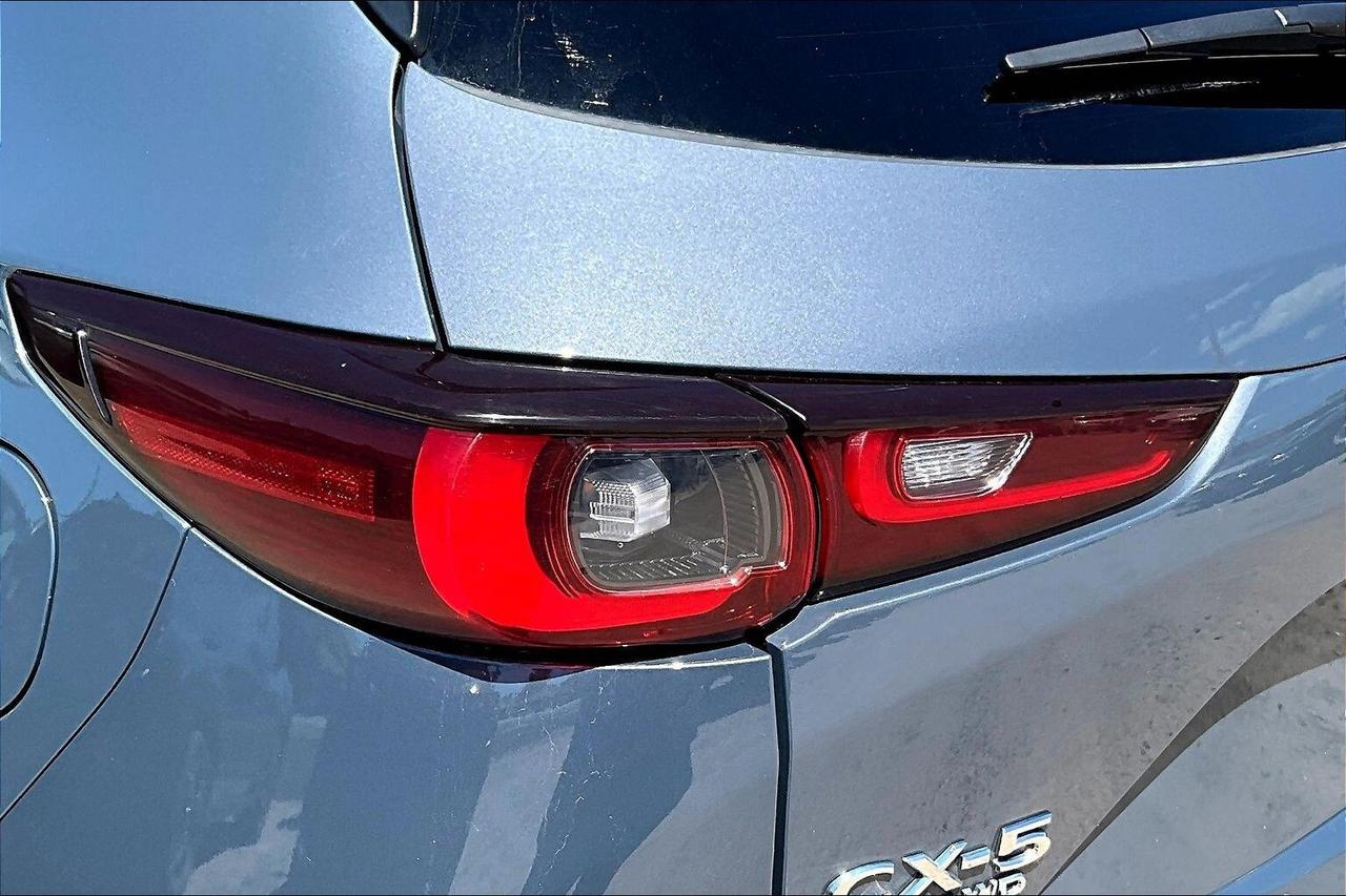 2025 Mazda CX-5  Photo