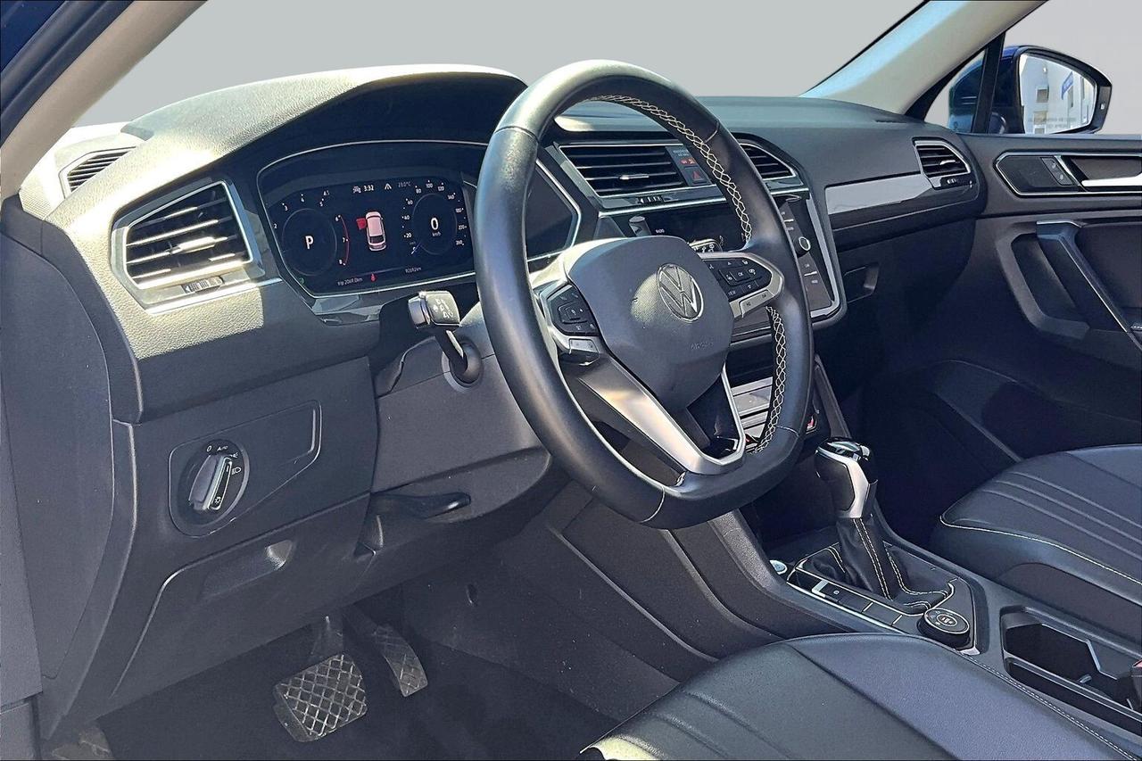 2024 Volkswagen Tiguan  Photo