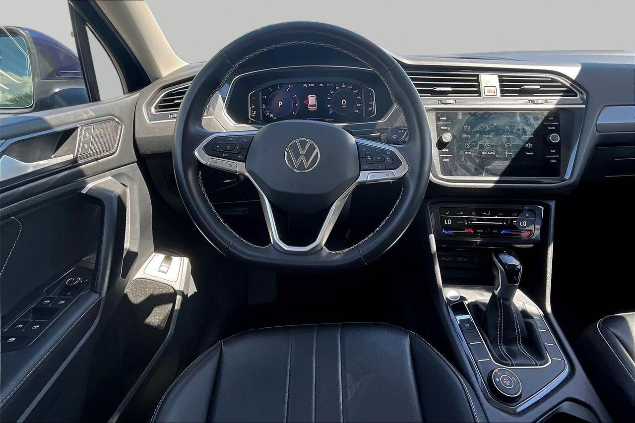 2024 Volkswagen Tiguan  Photo2
