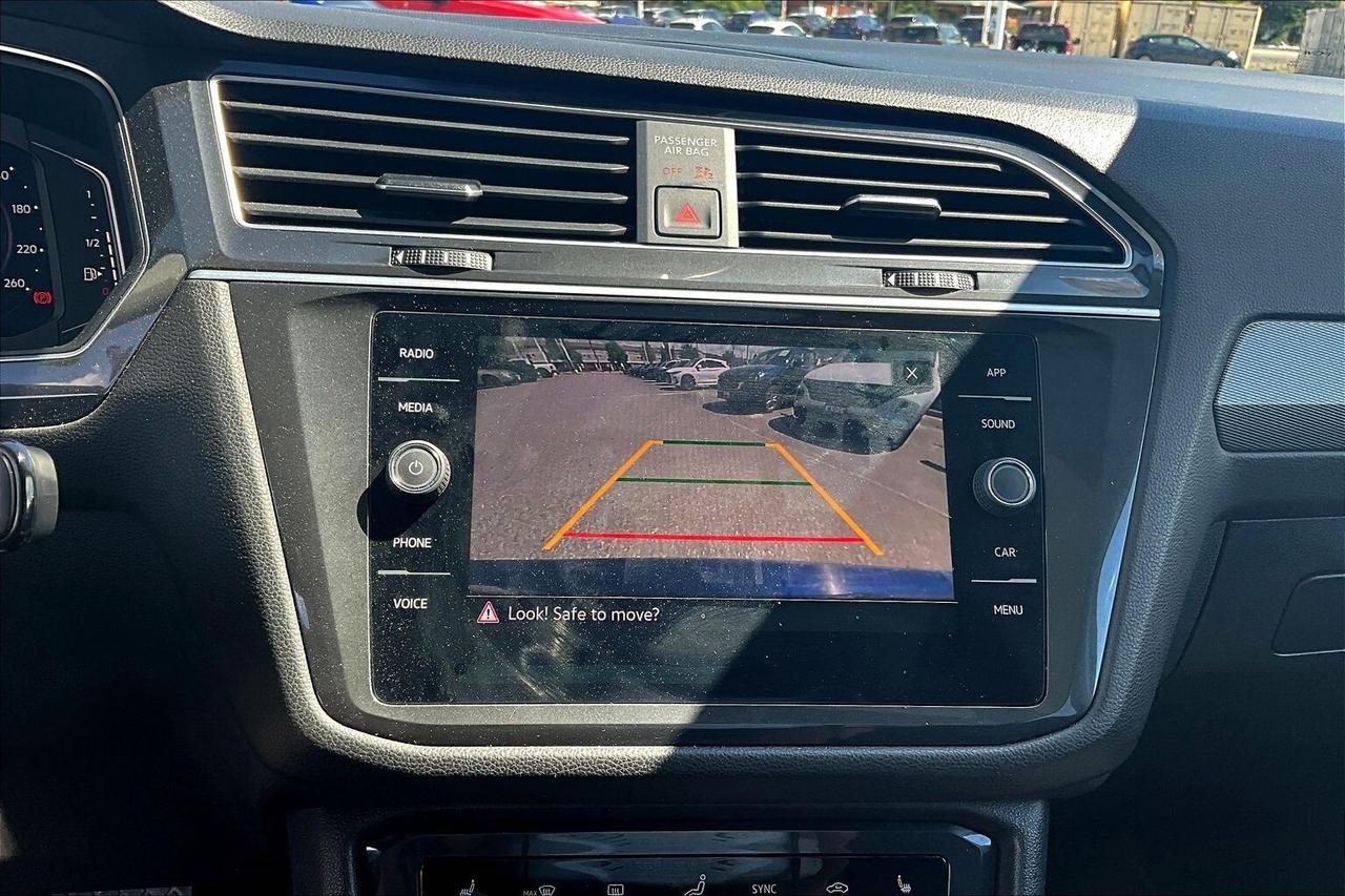 2024 Volkswagen Tiguan  Photo