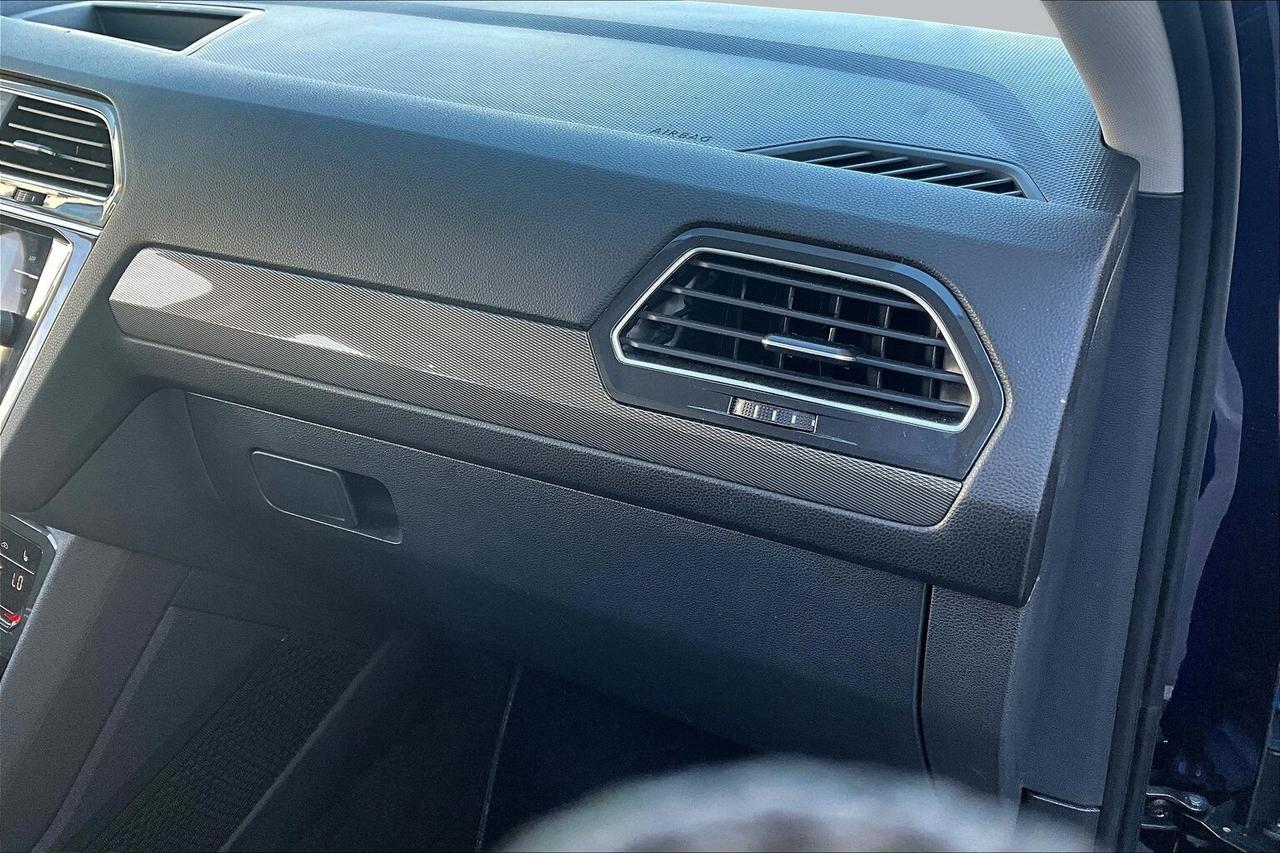 2024 Volkswagen Tiguan  Photo
