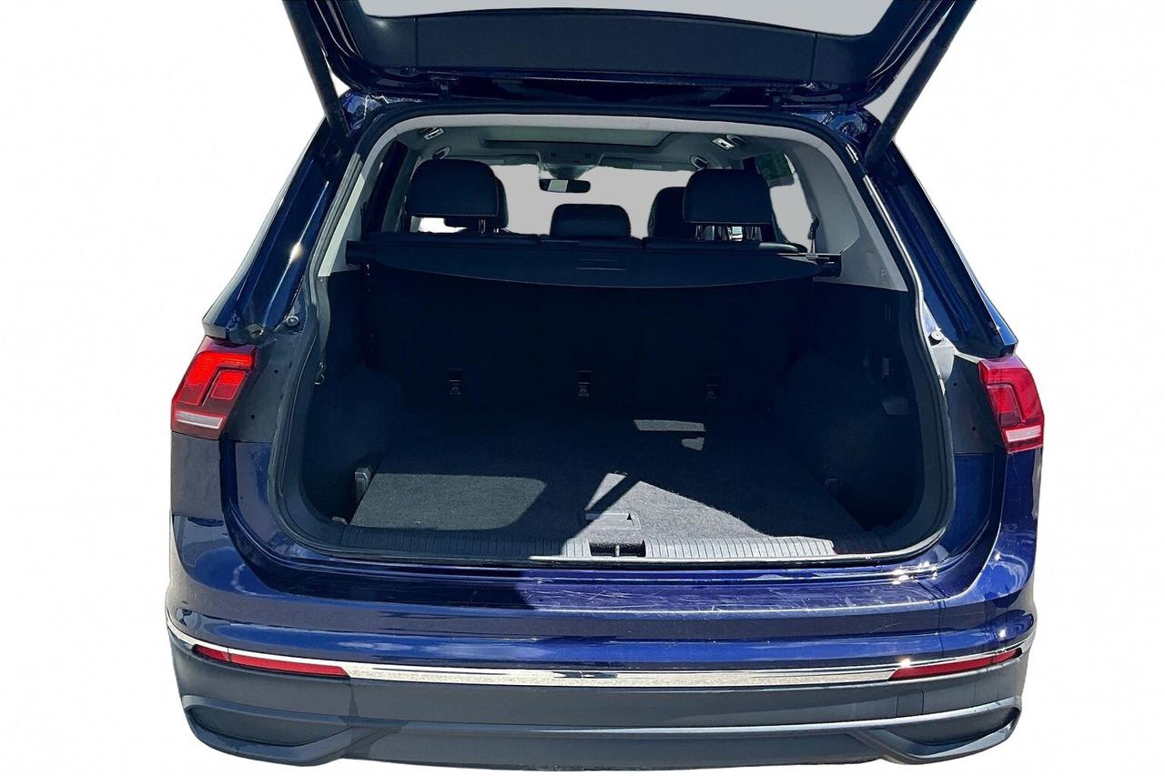 2024 Volkswagen Tiguan  Photo