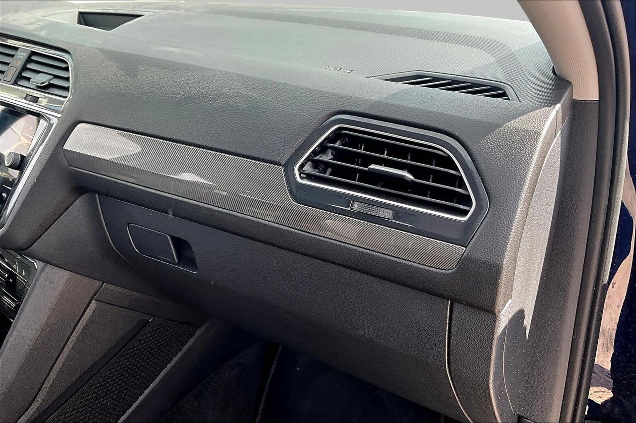 2024 Volkswagen Tiguan  Photo