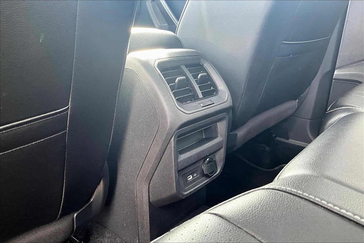 2024 Volkswagen Tiguan  Photo