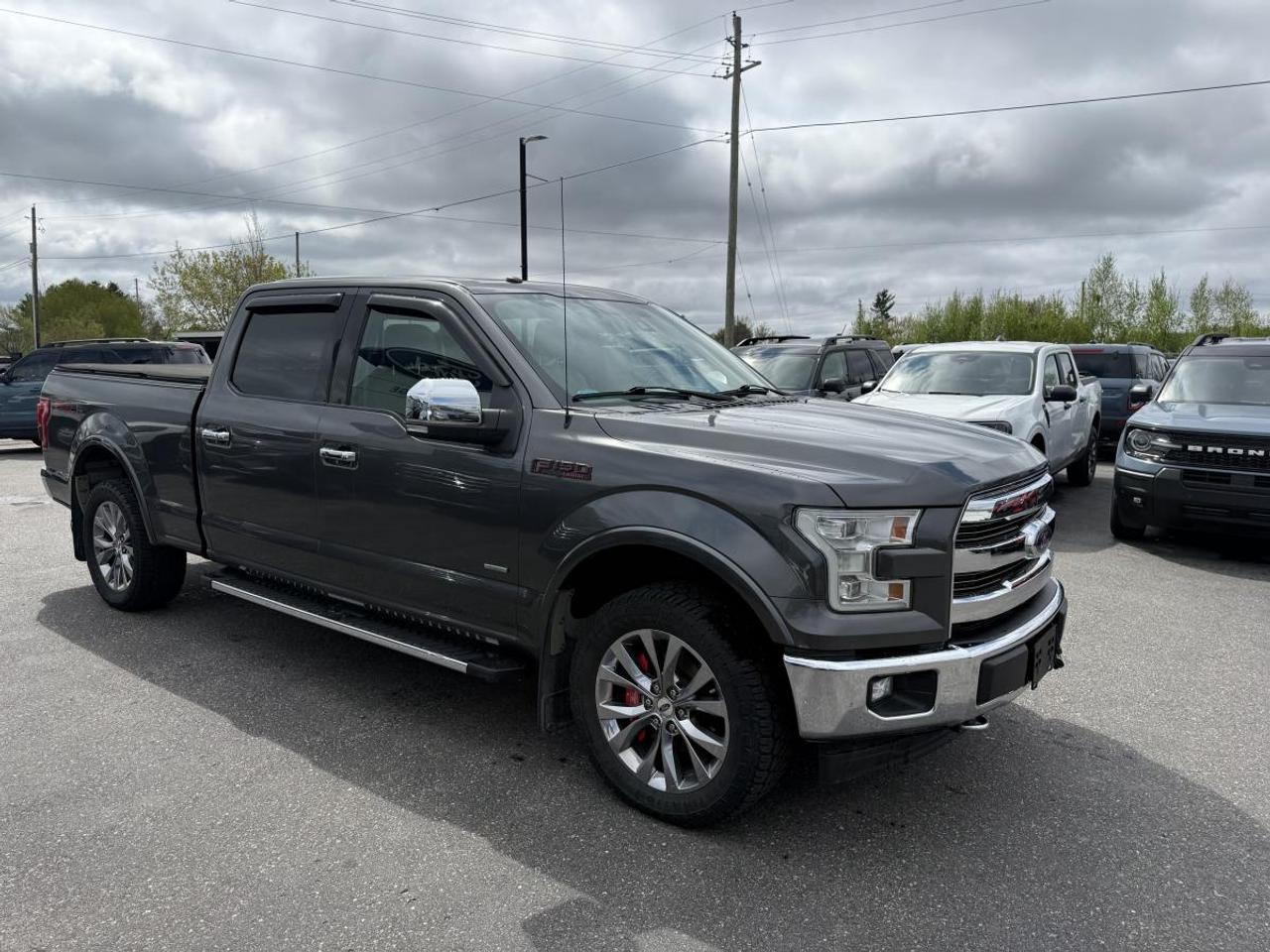 2017 Ford F-150 4WD SuperCrew 157" Lariat Photo