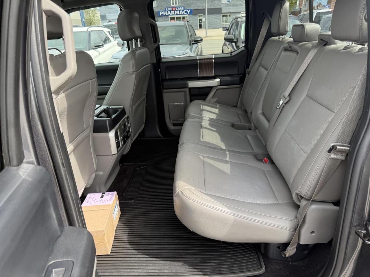2017 Ford F-150 4WD SuperCrew 157" Lariat Photo