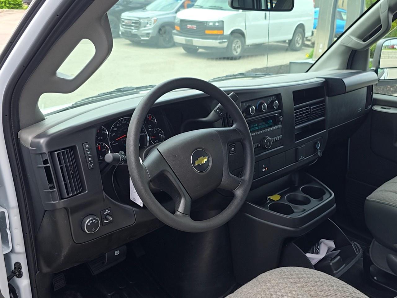 2026 Chevrolet Express Cargo Van 2500 Regular Wheelbase Rear-Wheel Drive Photo