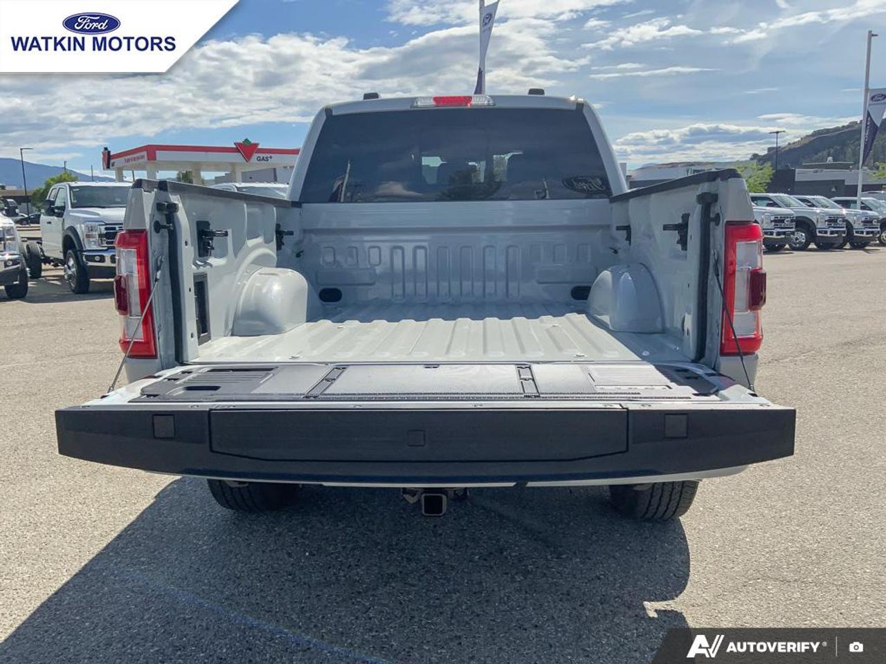 2023 Ford F-150 Supercrew 4x4 LARIAT 502A Photo14