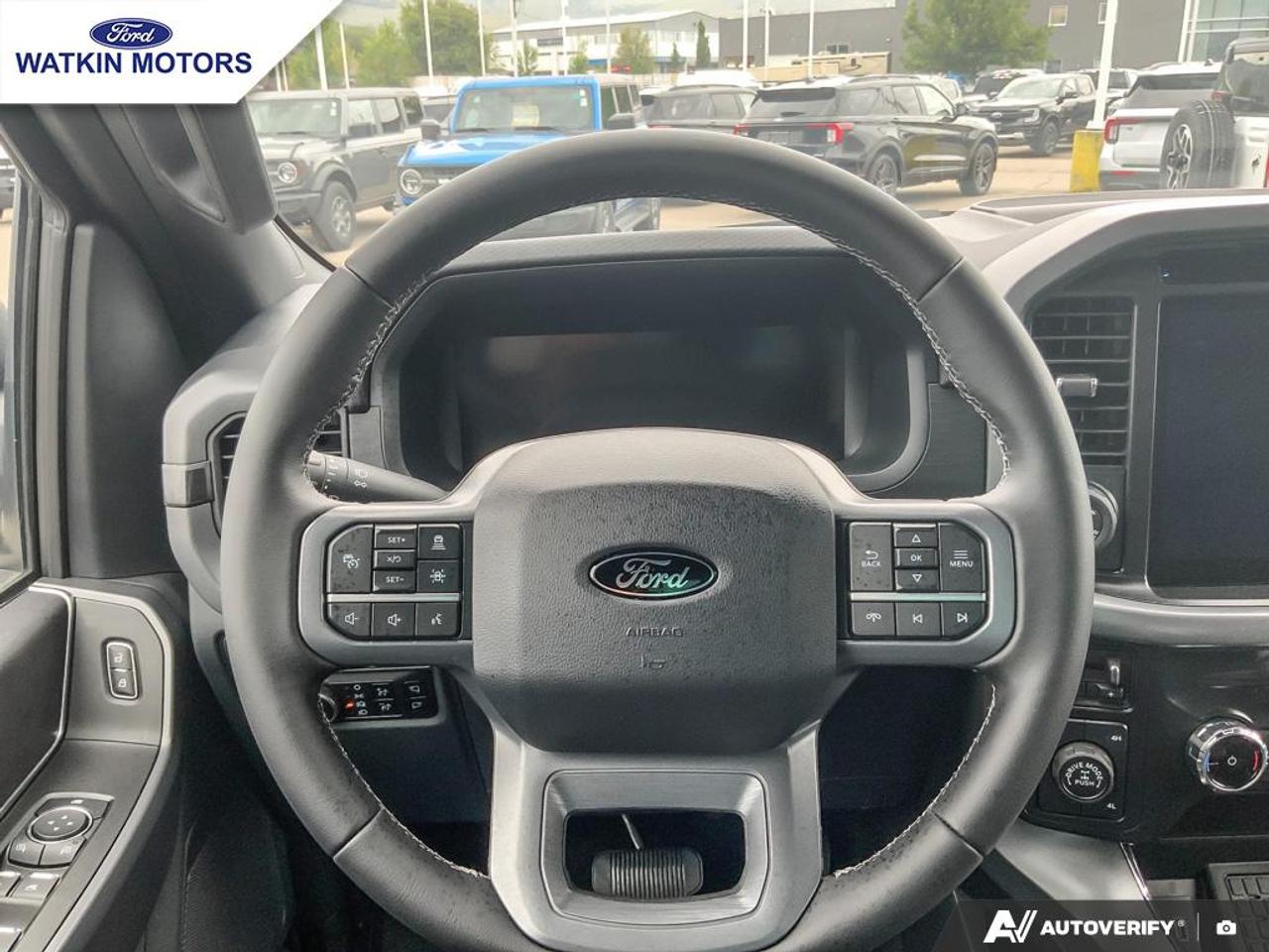 2025 Ford F-150 SUPERCREW 4X4 XLT 302A Photo16