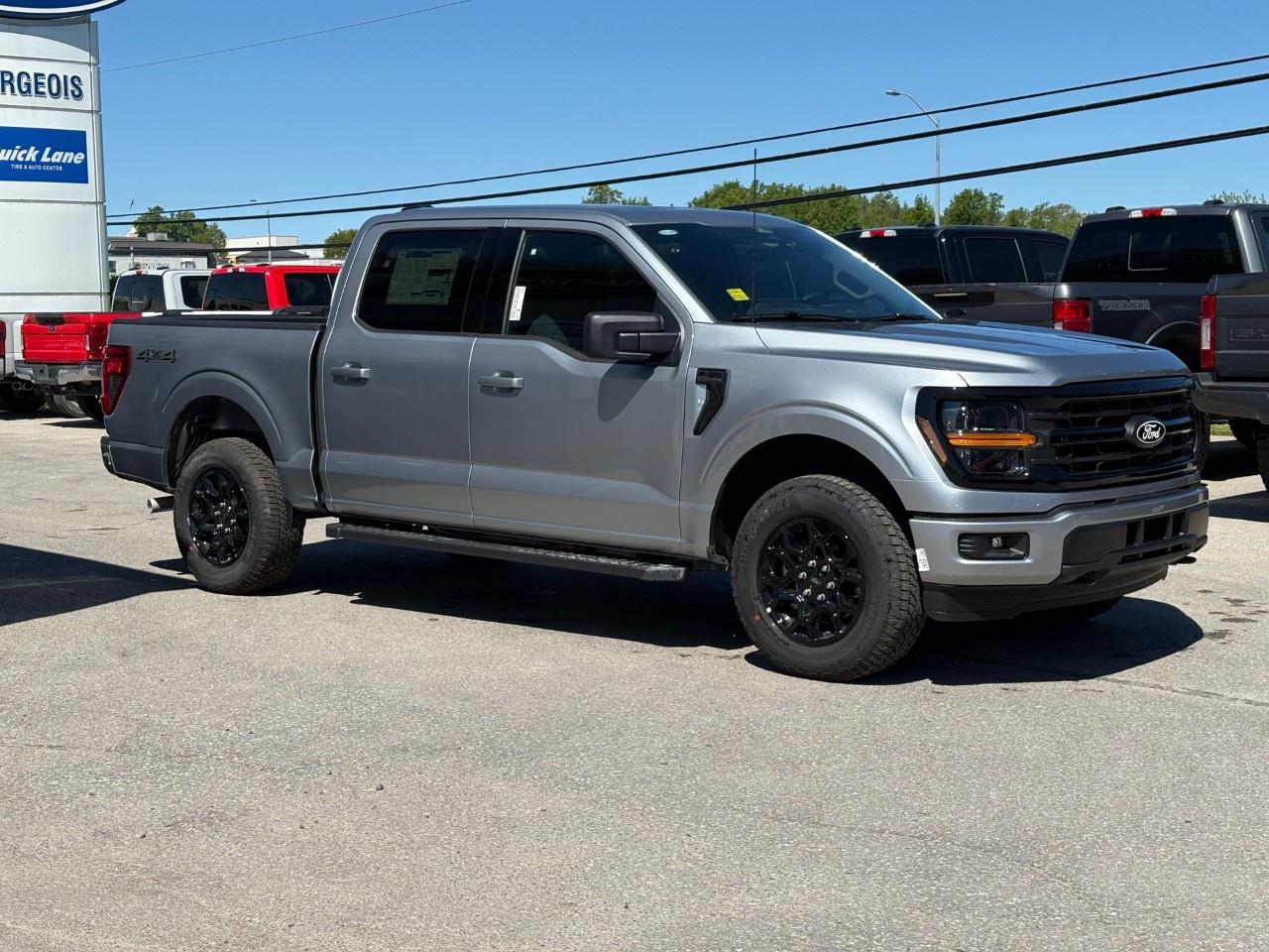 2026 Ford F-150 XLT 4WD SuperCrew 5.5' Box Photo4